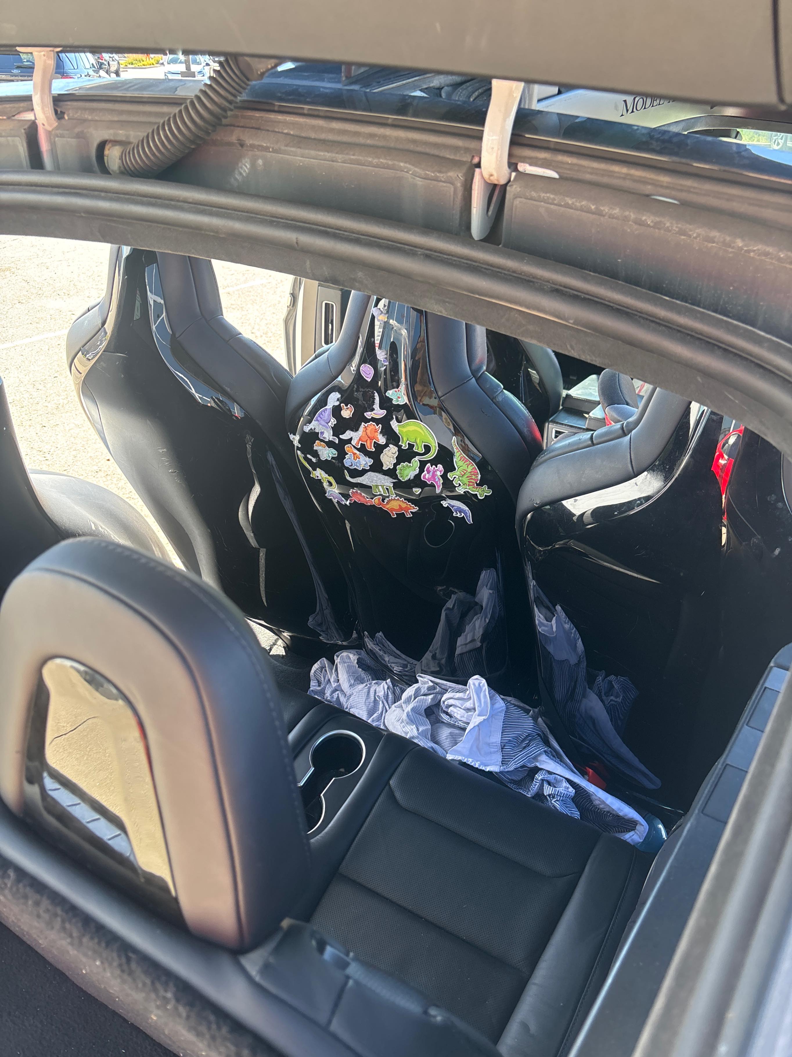 Photo 12 from auction – 2016 TESLA MODEL X 90D with VIN 5YJXCAE21GF012370