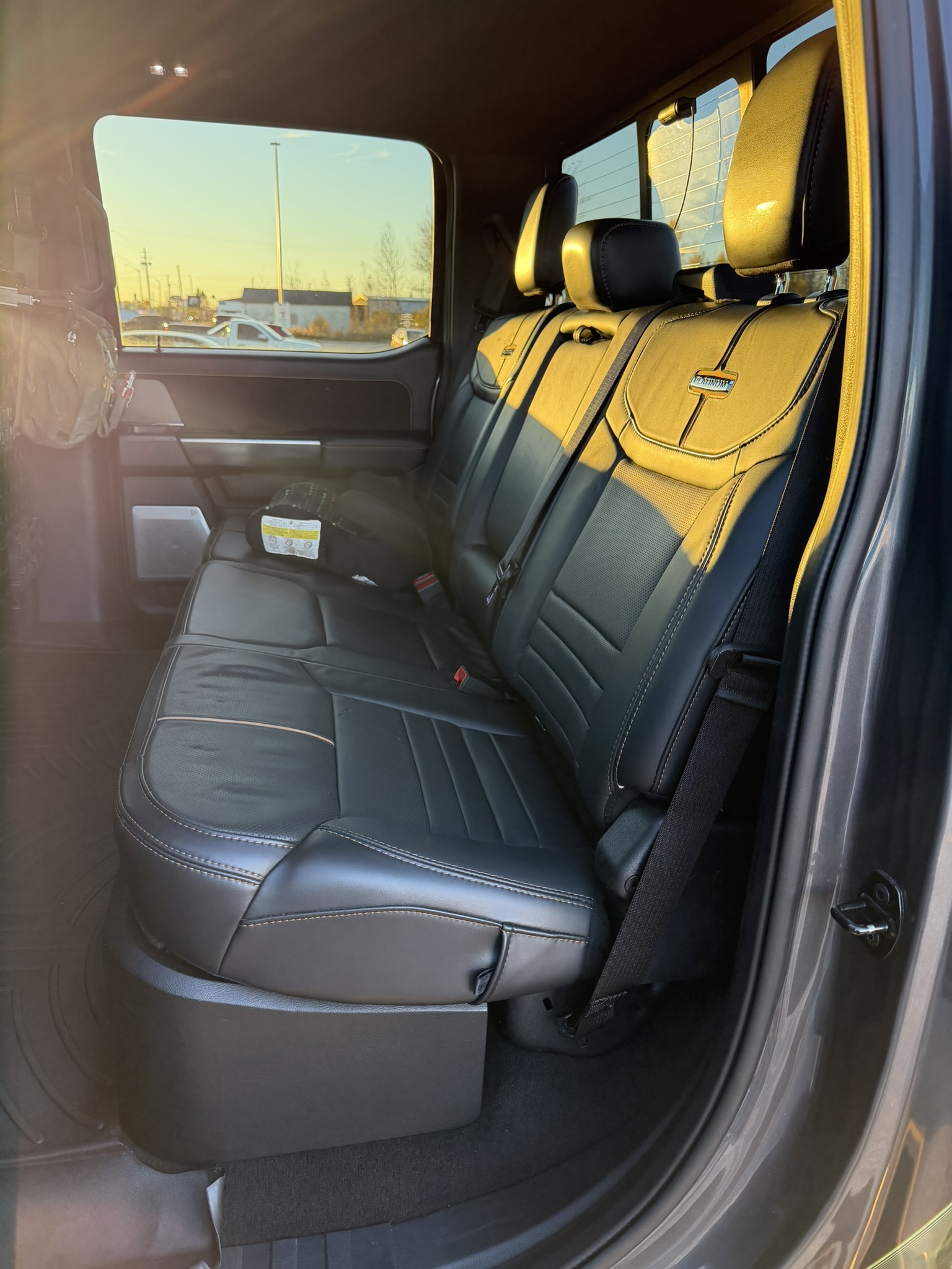 Снимка 14 от търг – 2023 FORD SUPER DUTY F-350 SRW 4WD CREW CAB BOX с VIN 1FT8W3BM4PEC75094