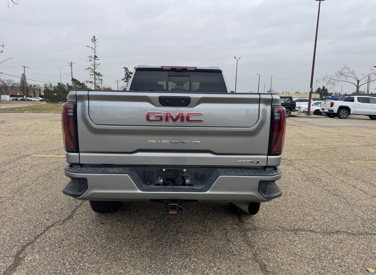 Снимка 4 от търг – 2026 GMC SIERRA 3500HD AT4 с VIN 1GT4UVEYXTF263700