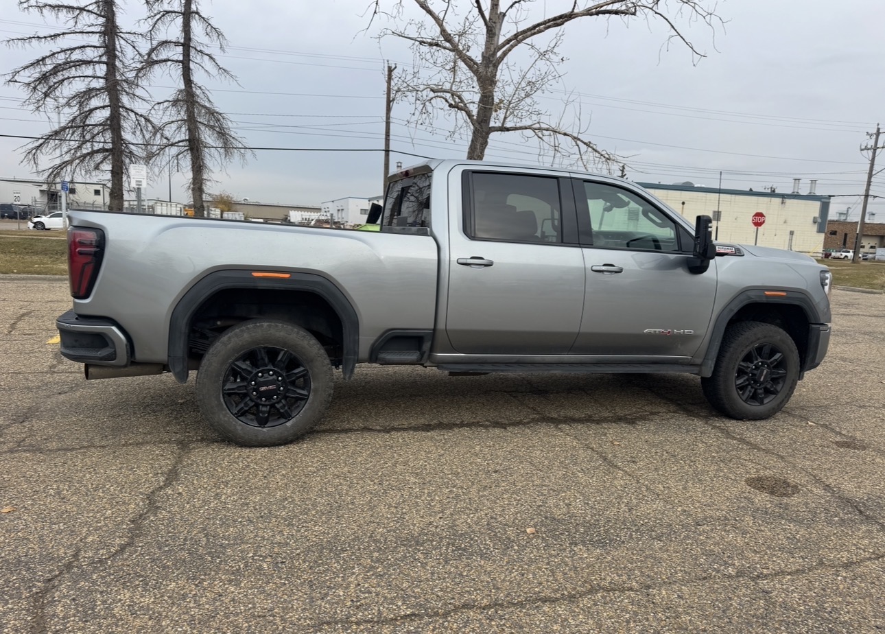 Снимка 3 от търг – 2026 GMC SIERRA 3500HD AT4 с VIN 1GT4UVEYXTF263700