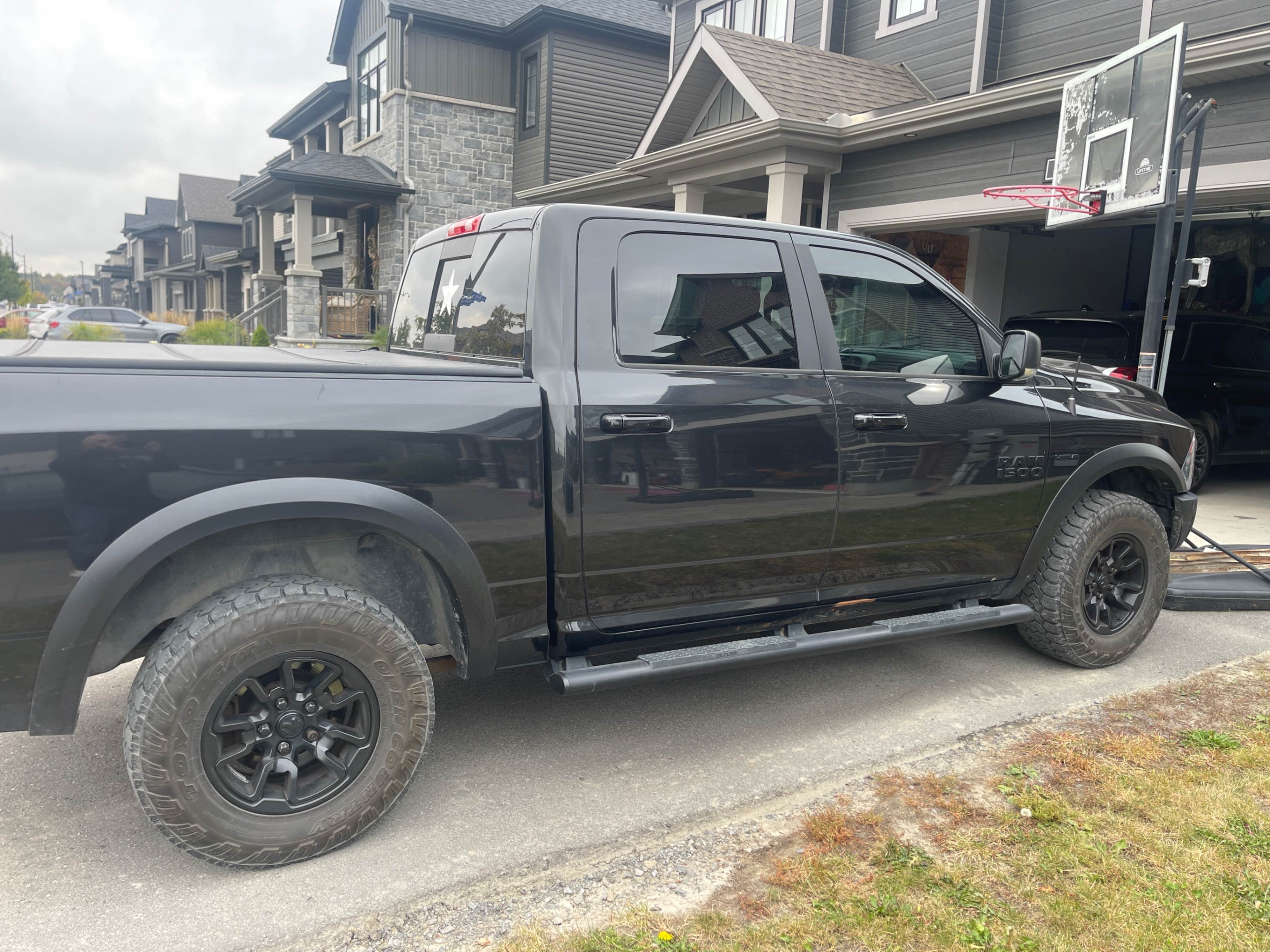 Photo 3 from auction – 2017 RAM 1500 REBEL with VIN 1C6RR7YT1HS793305