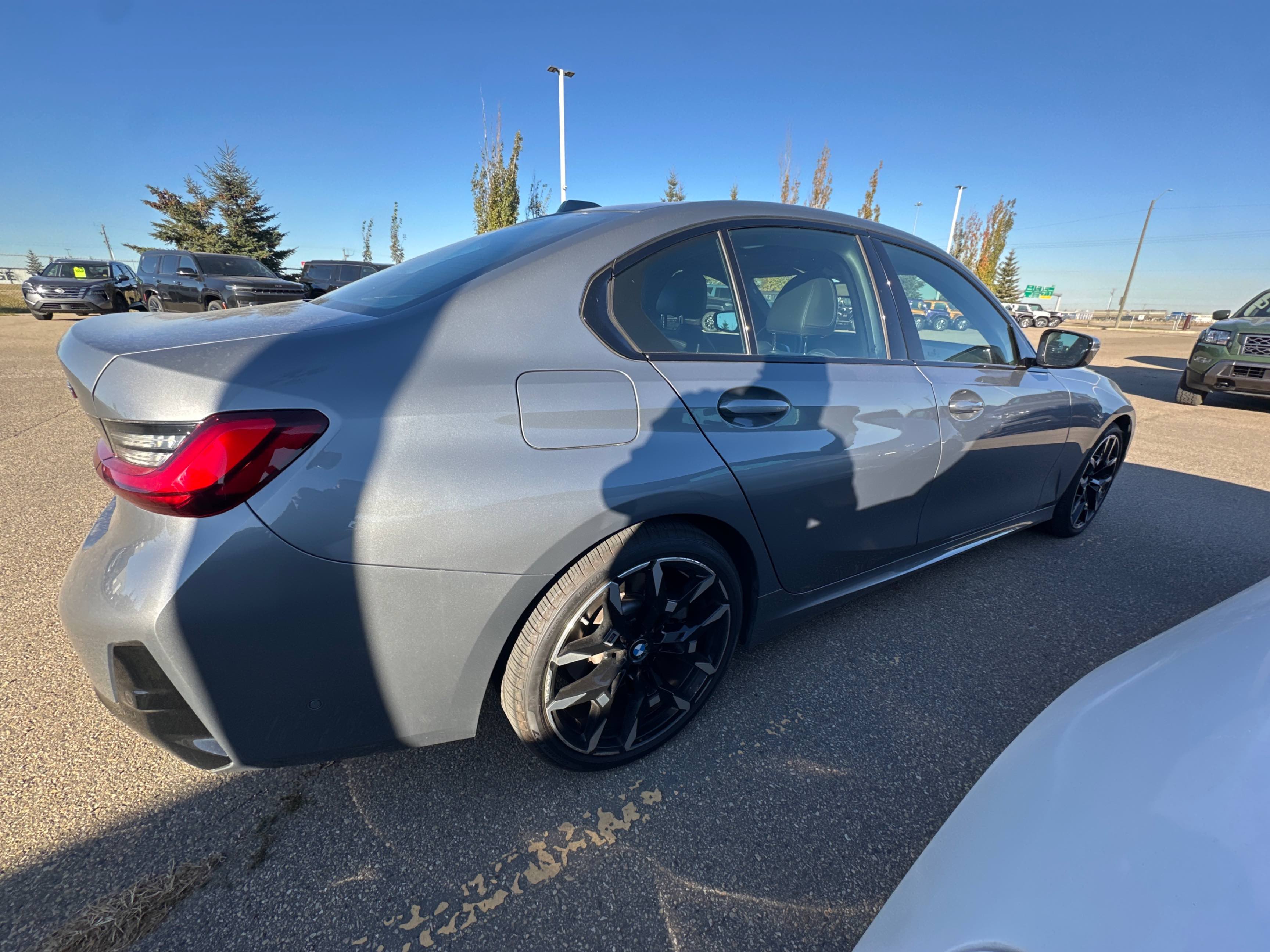 Снимка 3 от търг – 2025 BMW 3 SERIES 330I XDRIVE с VIN 3MW89CW07S8F71301