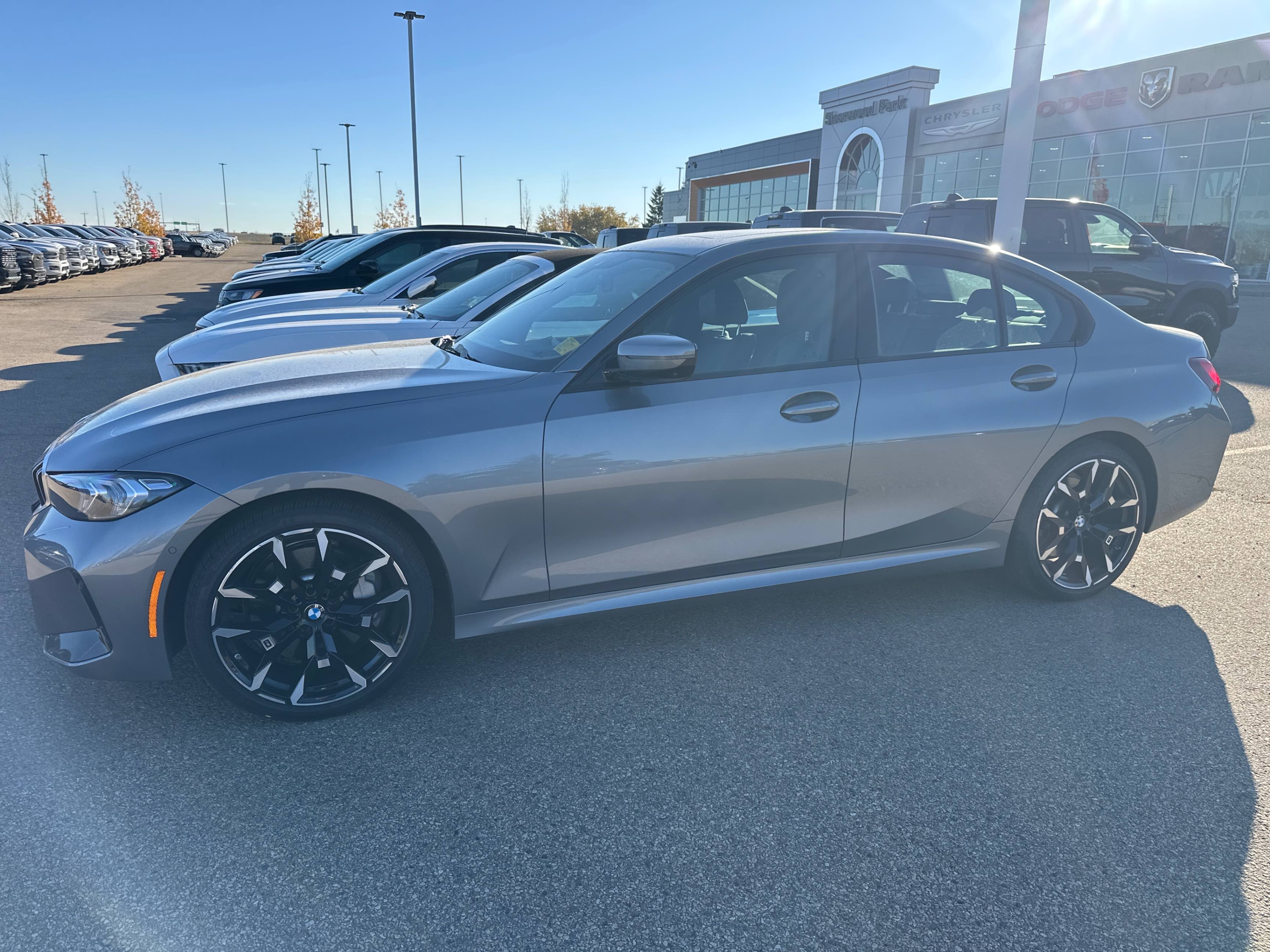 Снимка 2 от търг – 2025 BMW 3 SERIES 330I XDRIVE с VIN 3MW89CW07S8F71301
