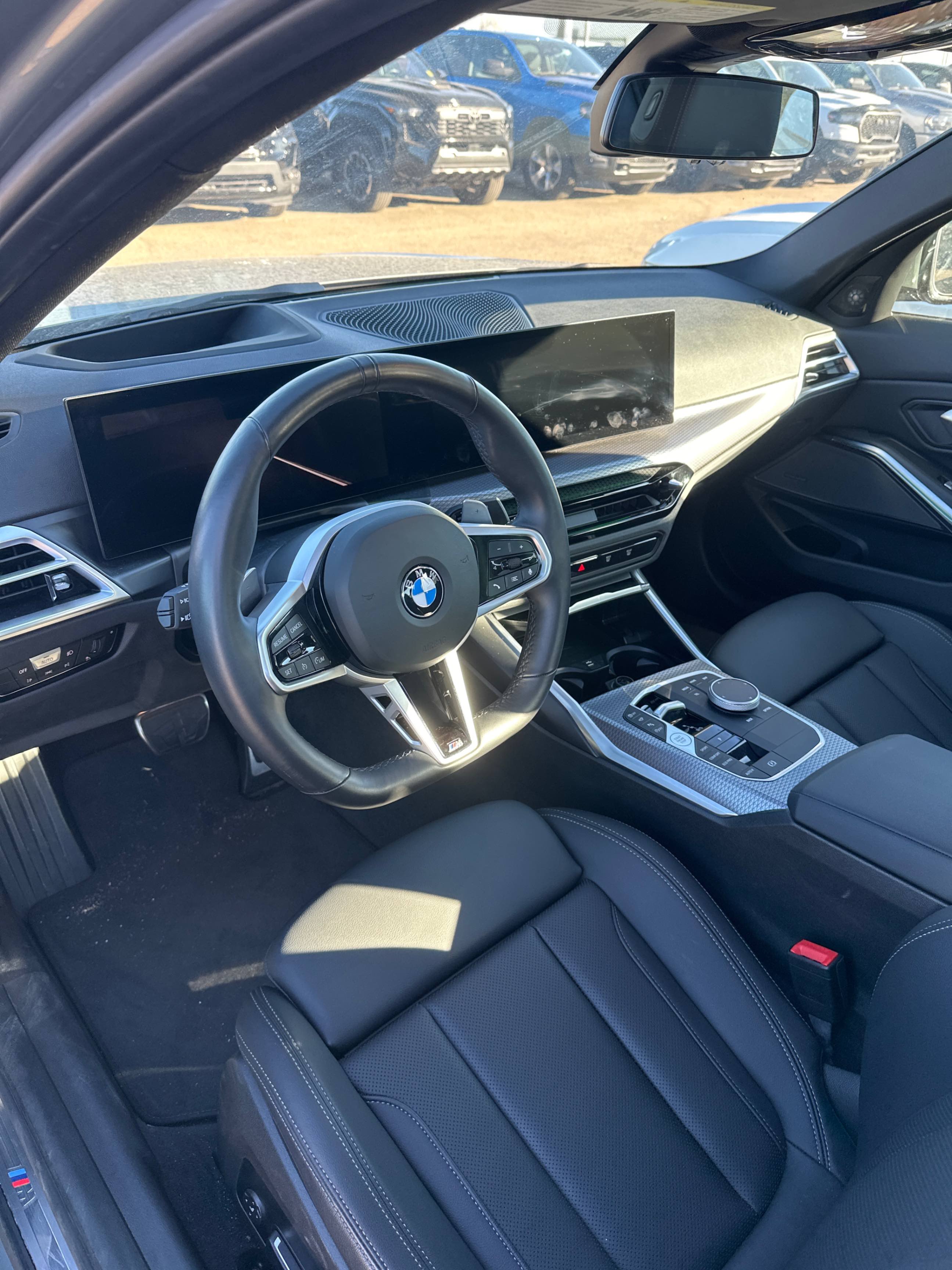 Снимка 5 от търг – 2025 BMW 3 SERIES 330I XDRIVE с VIN 3MW89CW07S8F71301