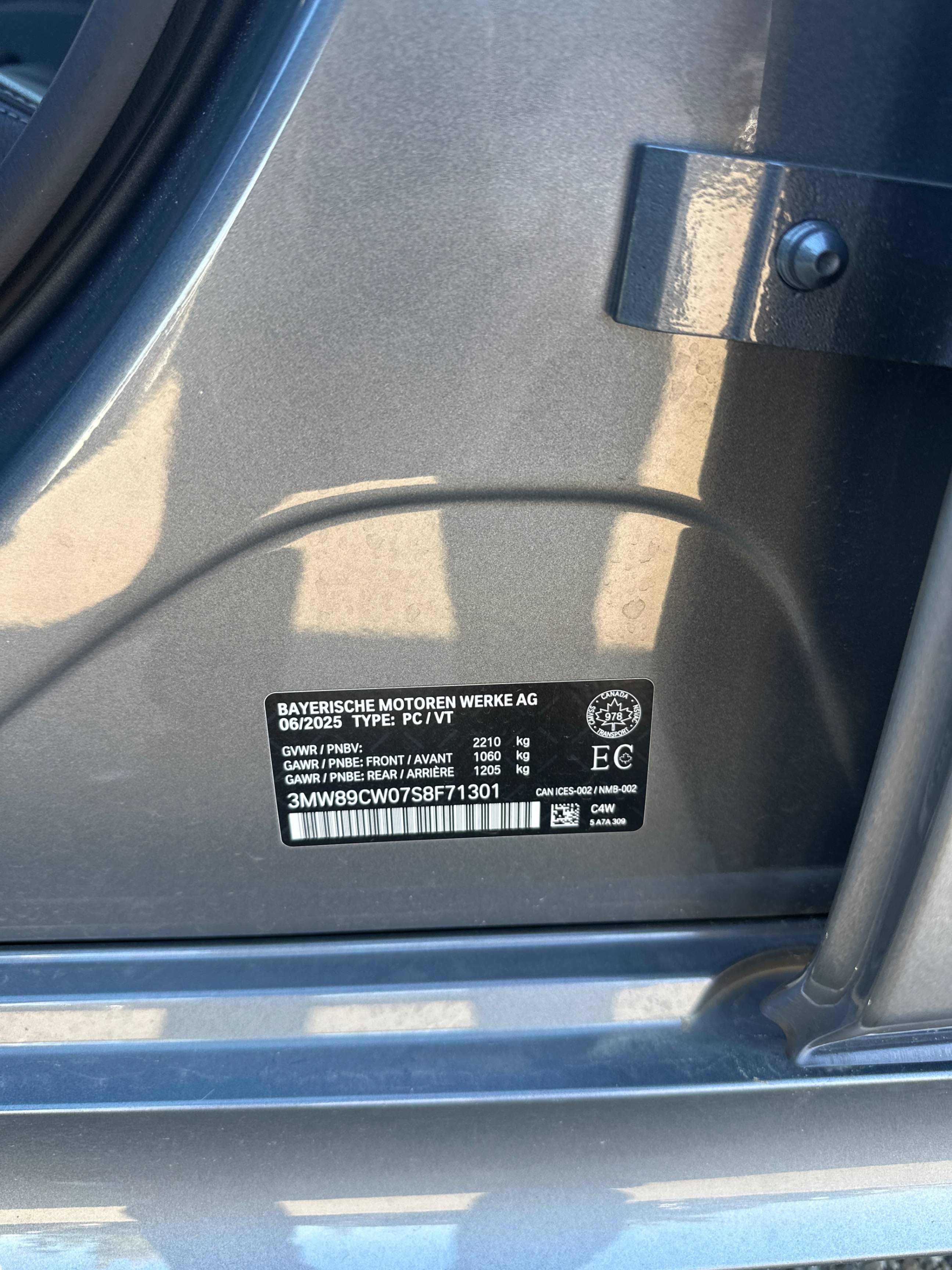 Снимка 11 от търг – 2025 BMW 3 SERIES 330I XDRIVE с VIN 3MW89CW07S8F71301