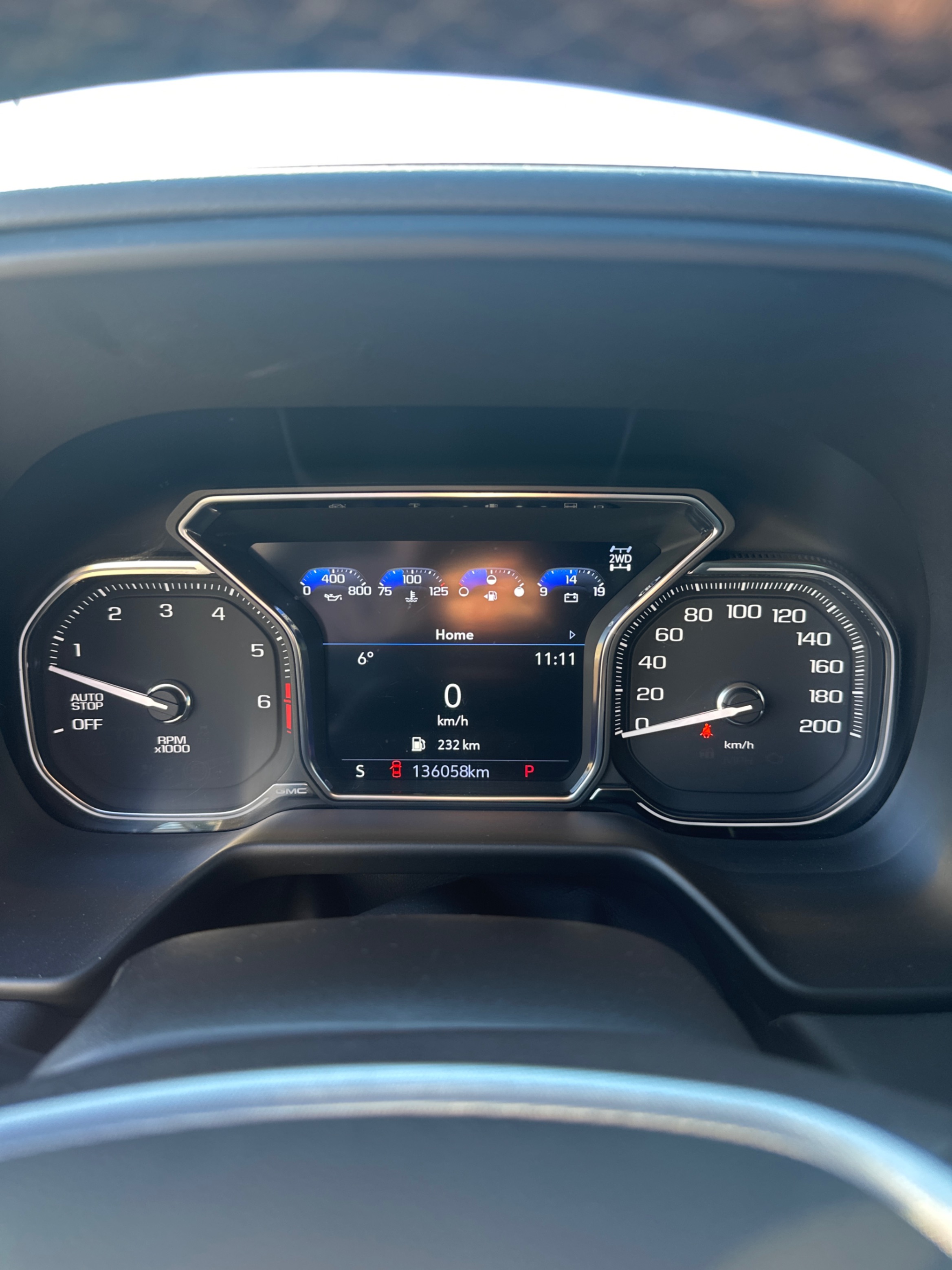Снимка 8 от търг – 2021 GMC YUKON SLE с VIN 1GKS2AKD4MR243342