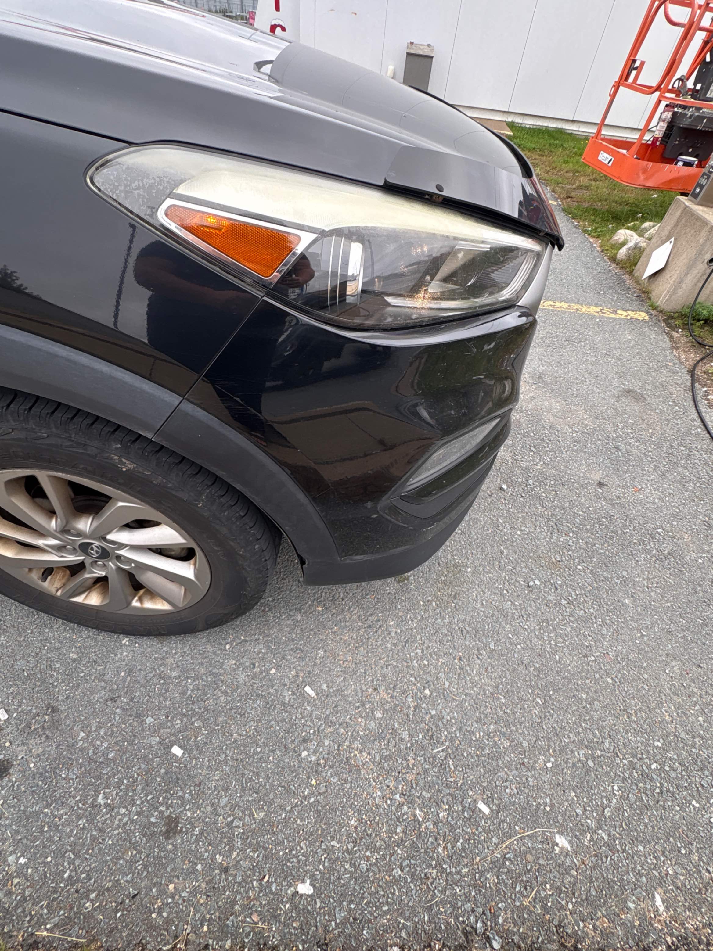 Photo 19 from auction – 2017 HYUNDAI TUCSON SE with VIN KM8J3CA47HU316784