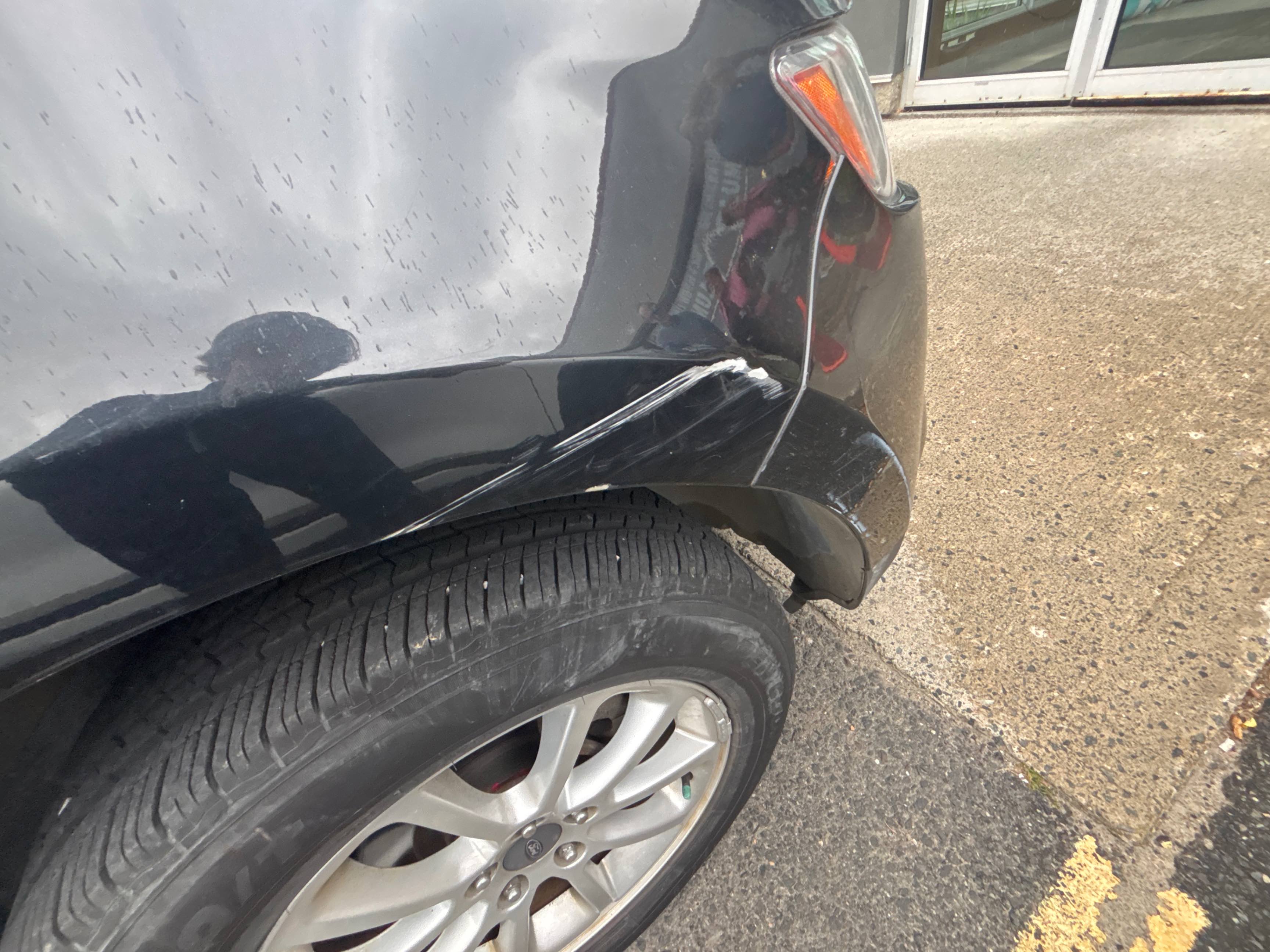 Photo 15 from auction – 2010 FORD EDGE SEL with VIN 2FMDK4JC7ABB31014