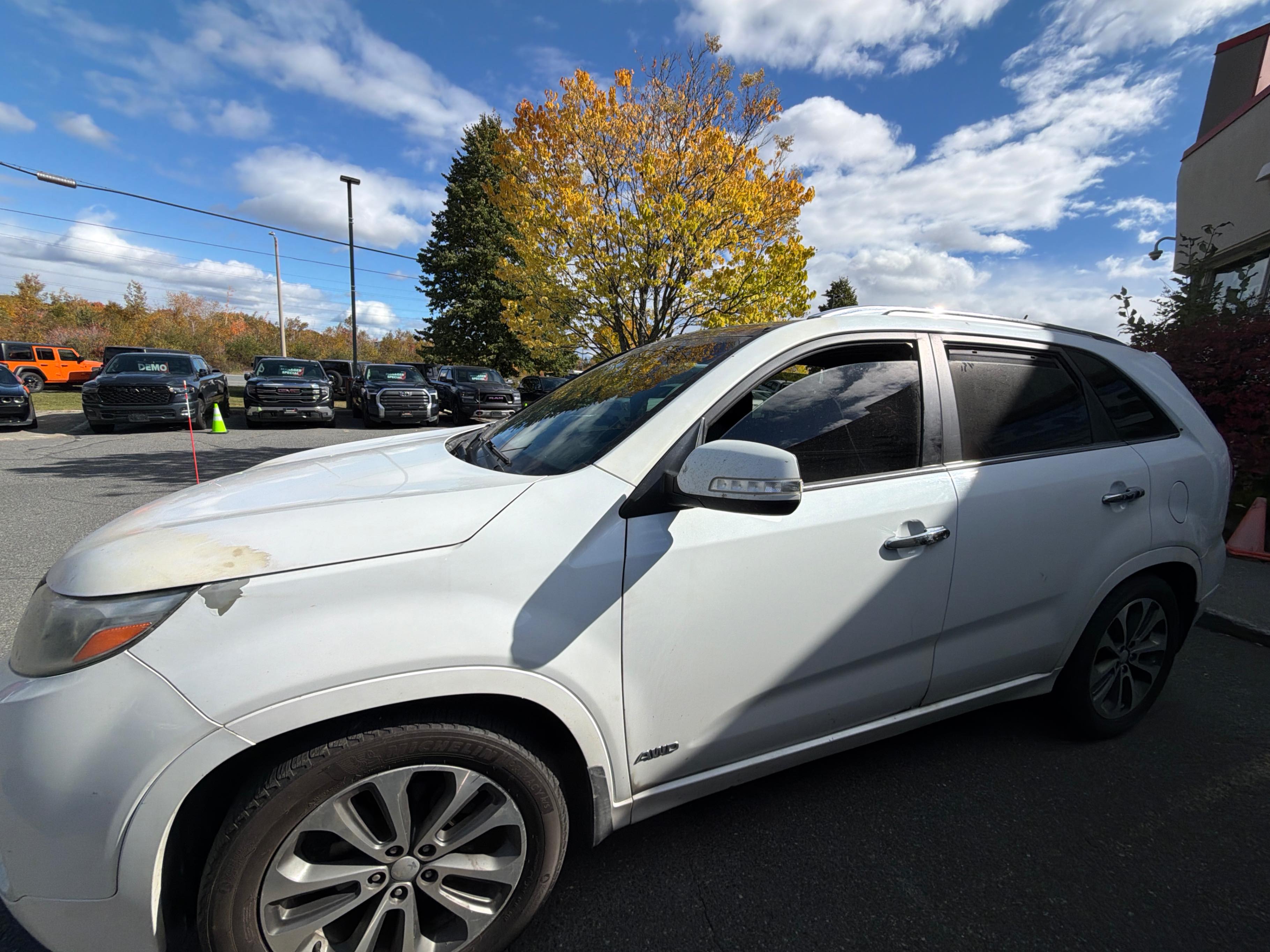 Снимка 2 от търг – 2015 KIA SORENTO SX с VIN 5XYKWDA79FG610721