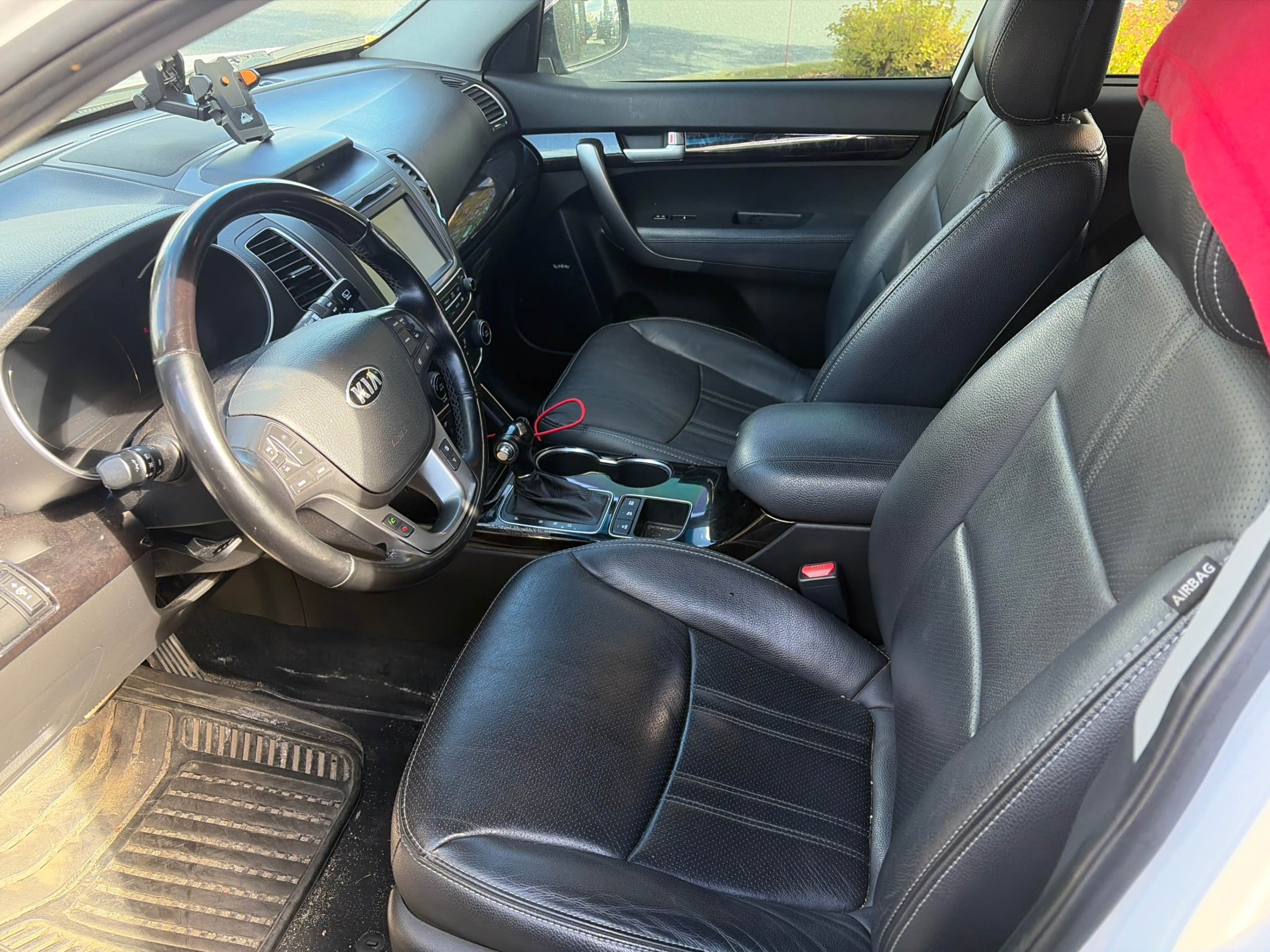 Снимка 5 от търг – 2015 KIA SORENTO SX с VIN 5XYKWDA79FG610721