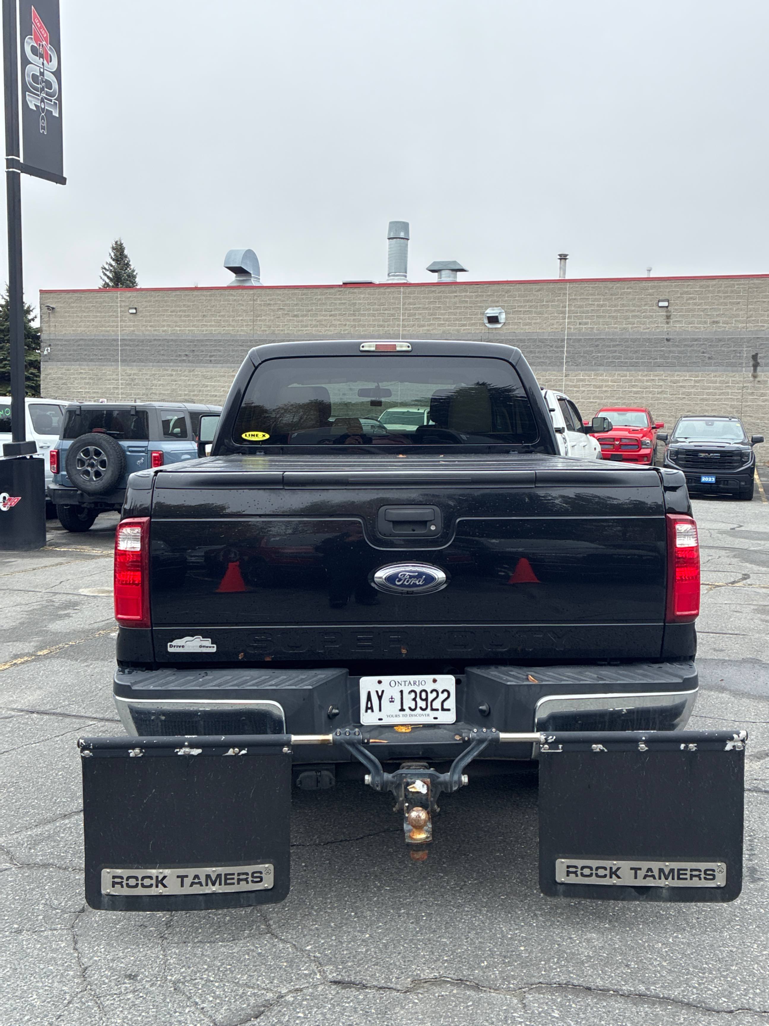 Снимка 4 от търг – 2016 FORD SUPER DUTY F-250 SRW 4WD CREW CAB с VIN 1FT7W2BT2GEA67969