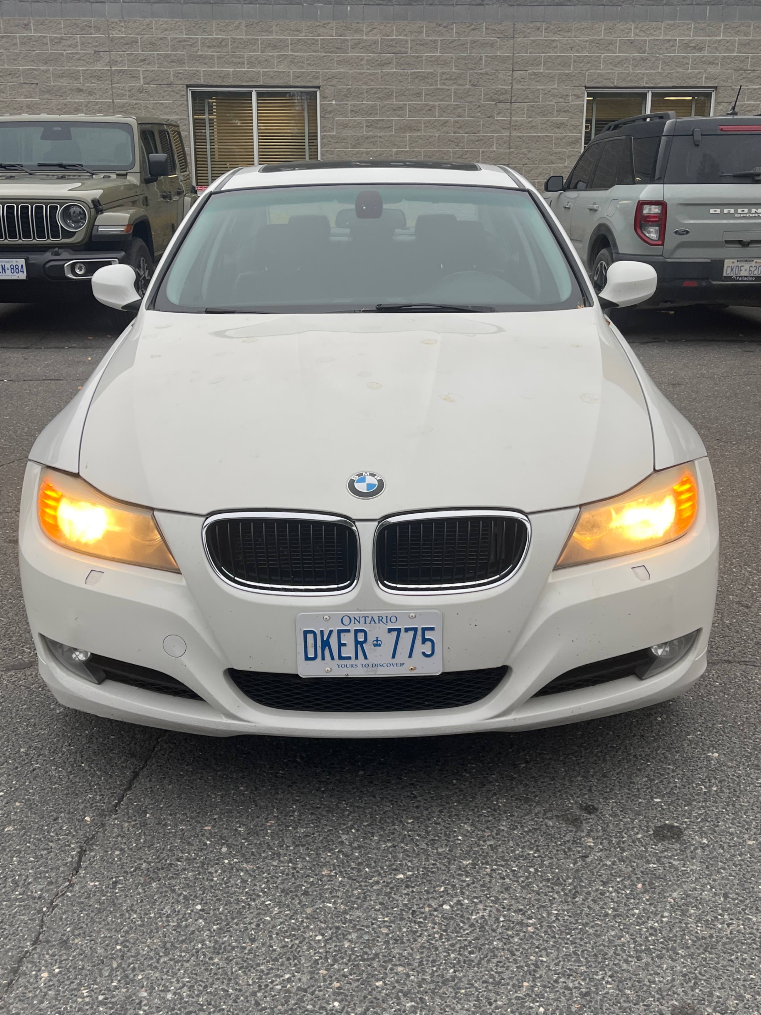 Снимка 6 от търг – 2011 BMW 3 SERIES 323I с VIN WBAPG7G57BNN18596