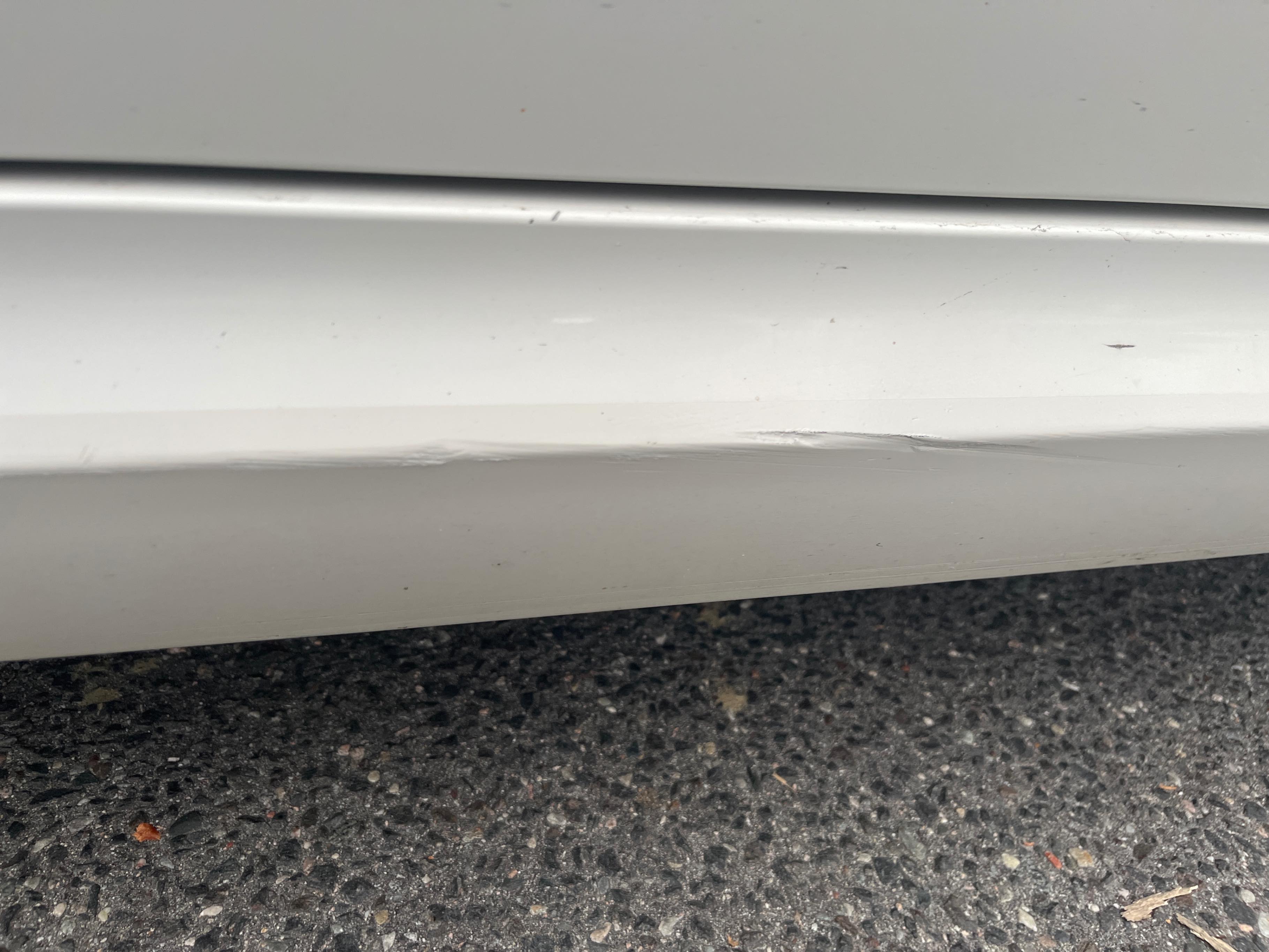 Снимка 13 от търг – 2011 BMW 3 SERIES 323I с VIN WBAPG7G57BNN18596