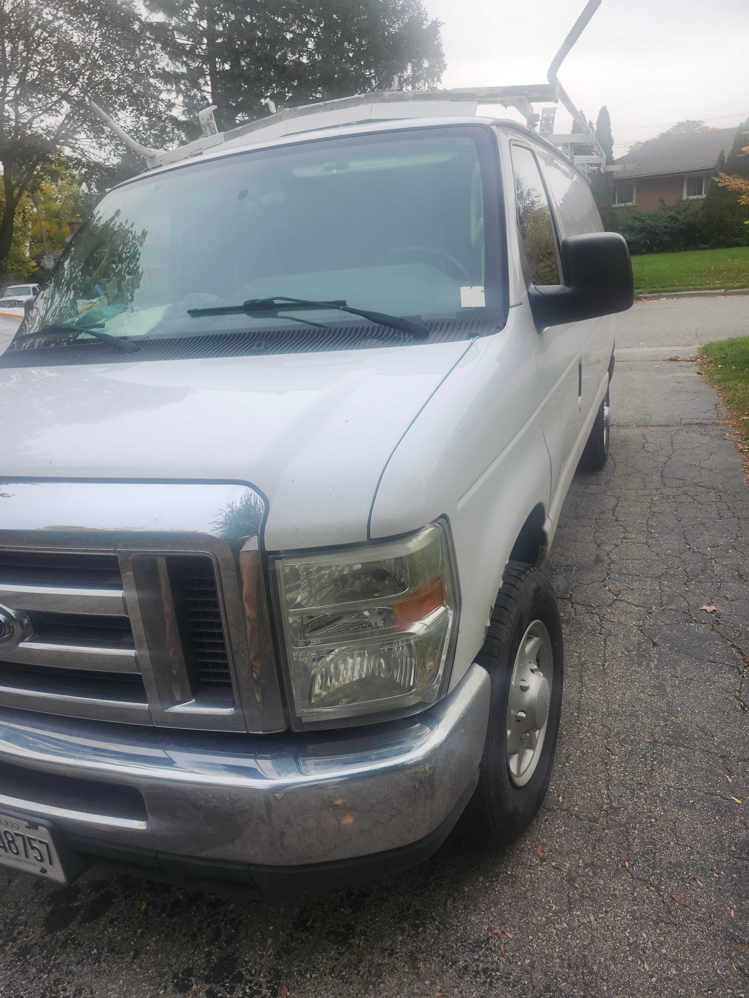 FORD ECONOLINE CARGO VAN COMMERCIAL 2011 with VIN 1FTNE2EW2BDA92143 - Photo from auction