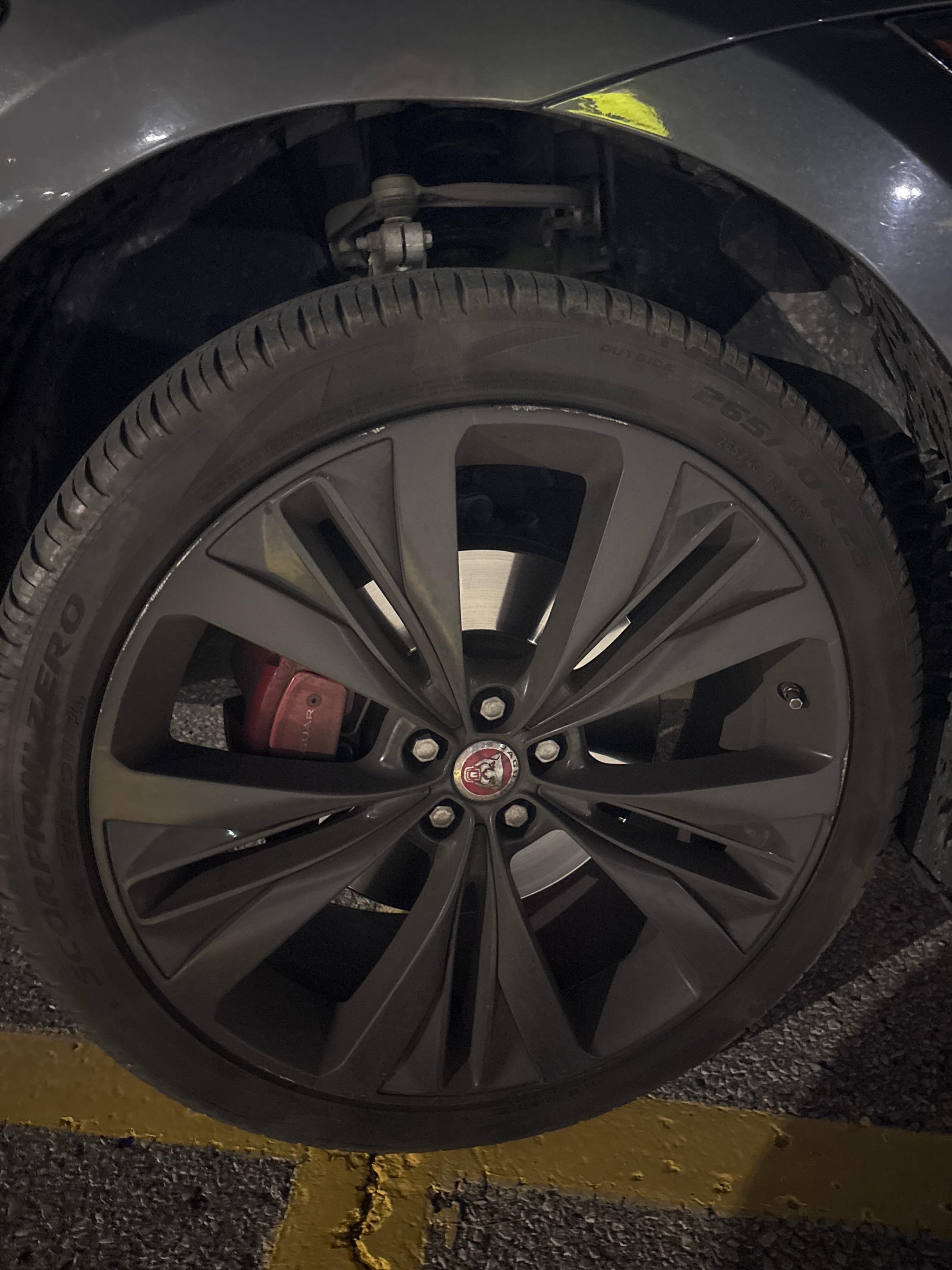 Photo 7 from auction – 2019 JAGUAR F-PACE S with VIN SADCM2FV0KA608330