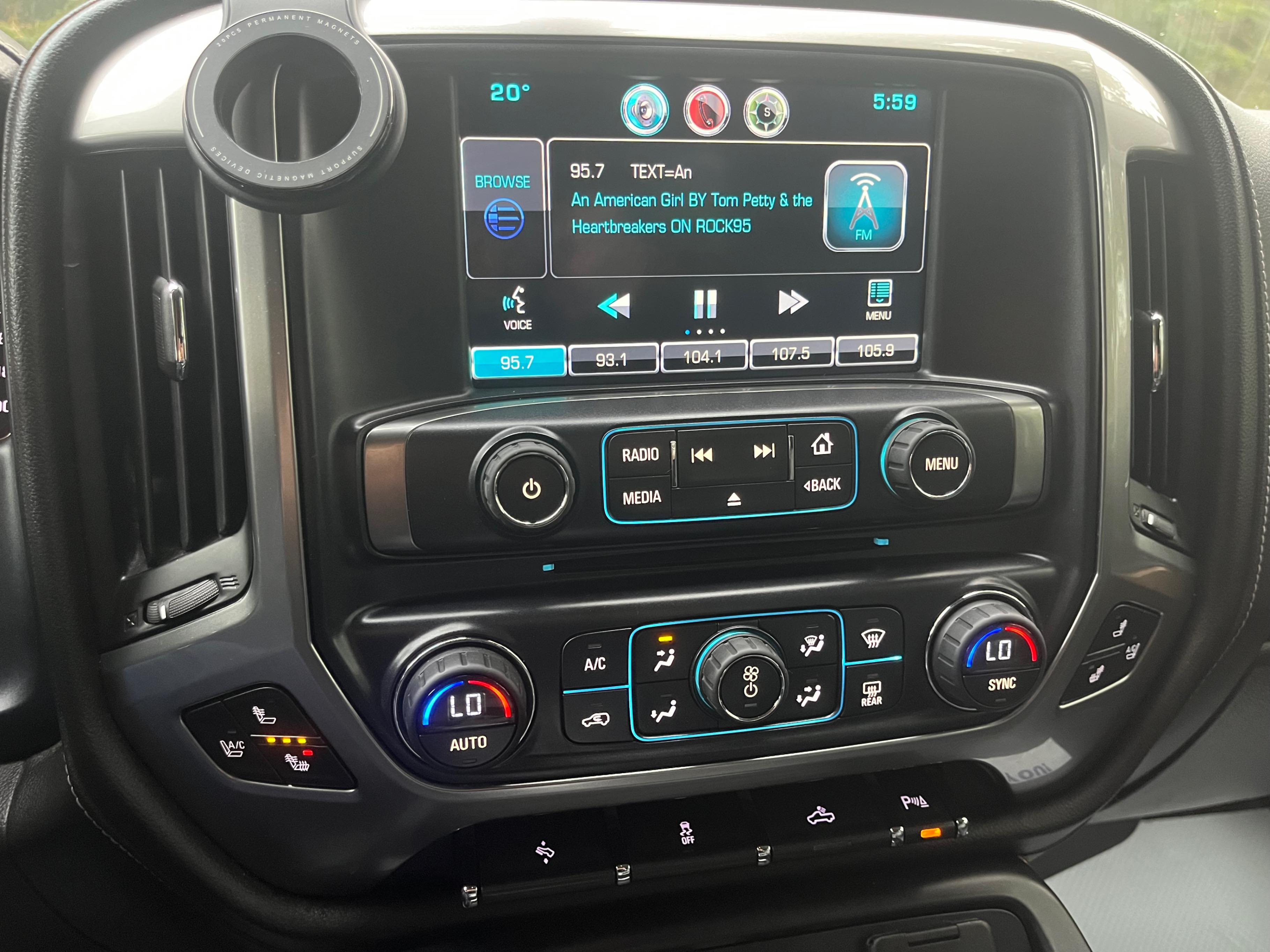 Photo 16 from auction – 2015 CHEVROLET SILVERADO 1500 LTZ with VIN 3GCUKSEC9FG448705