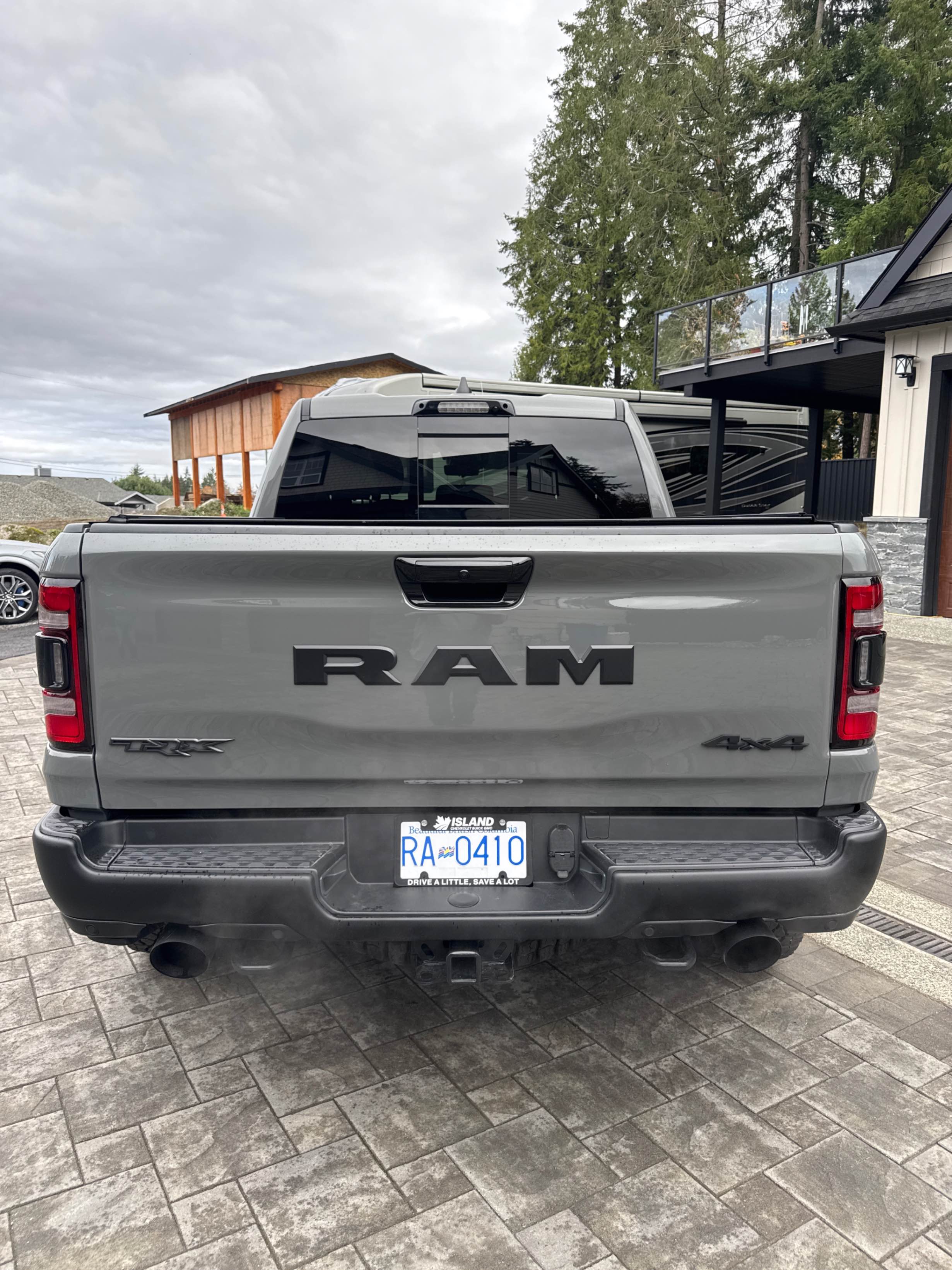 Снимка 4 от търг – 2023 RAM 1500 TRX с VIN 1C6SRFU95PN654622