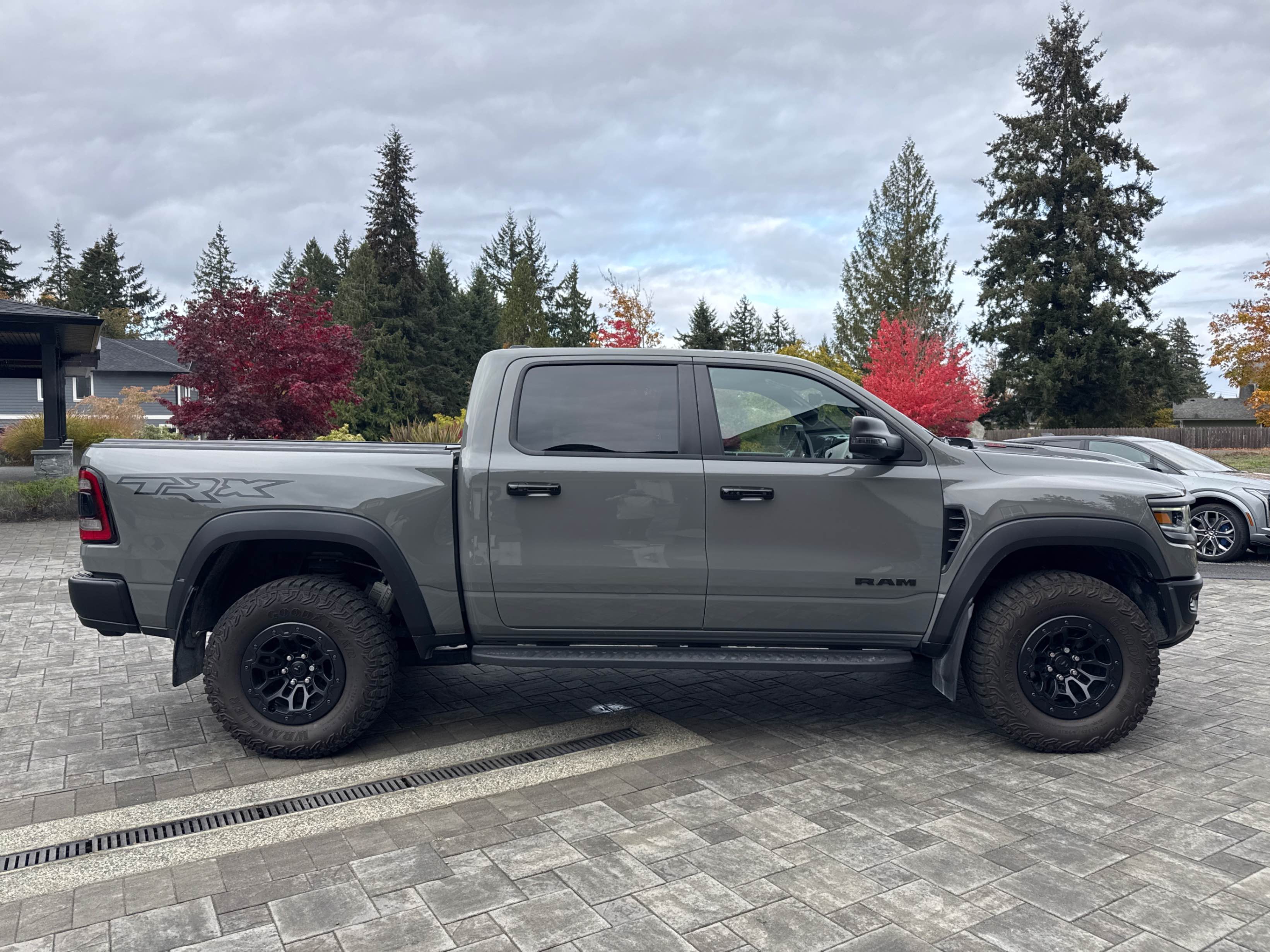 Снимка 3 от търг – 2023 RAM 1500 TRX с VIN 1C6SRFU95PN654622