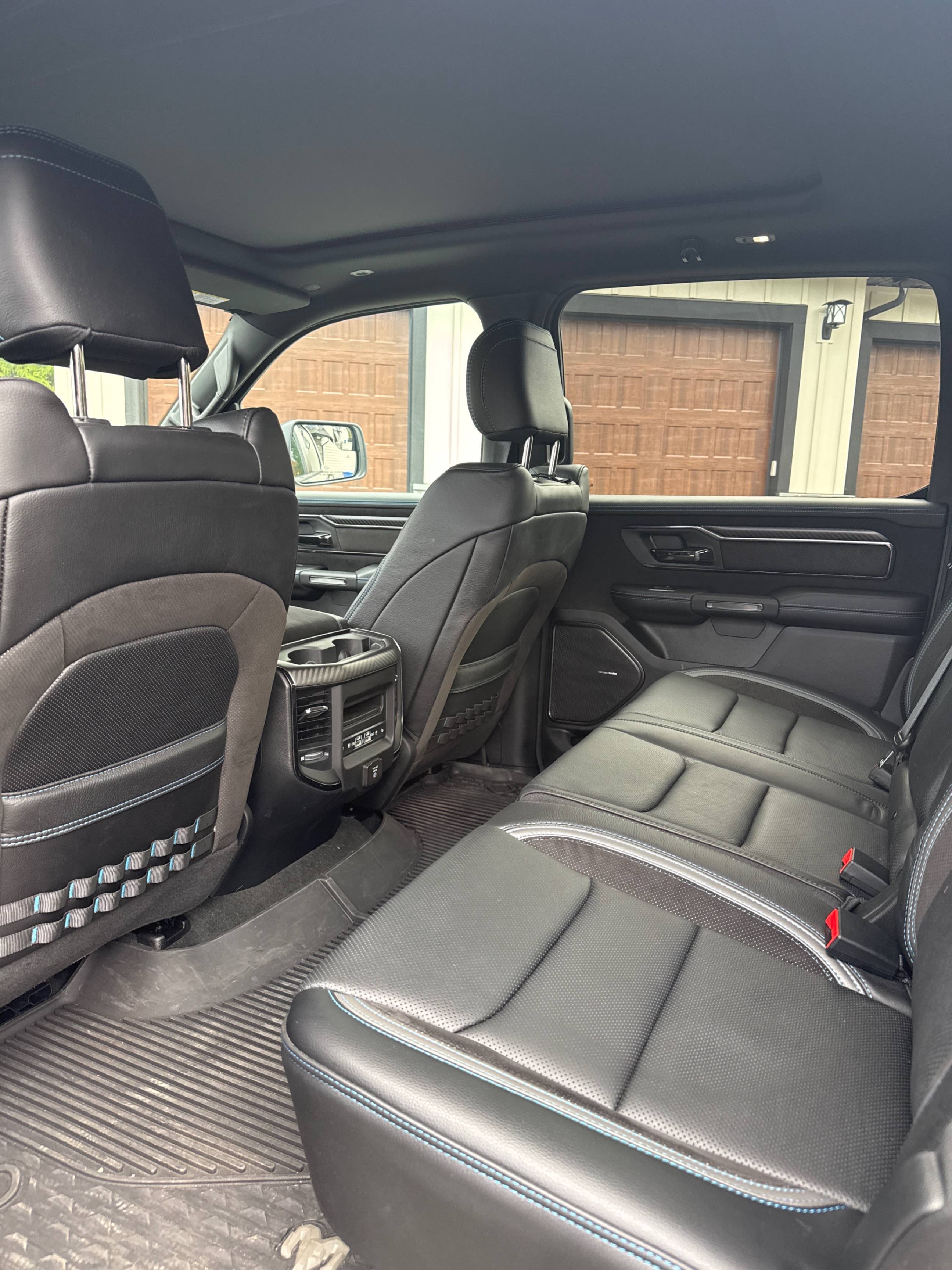 Снимка 14 от търг – 2023 RAM 1500 TRX с VIN 1C6SRFU95PN654622