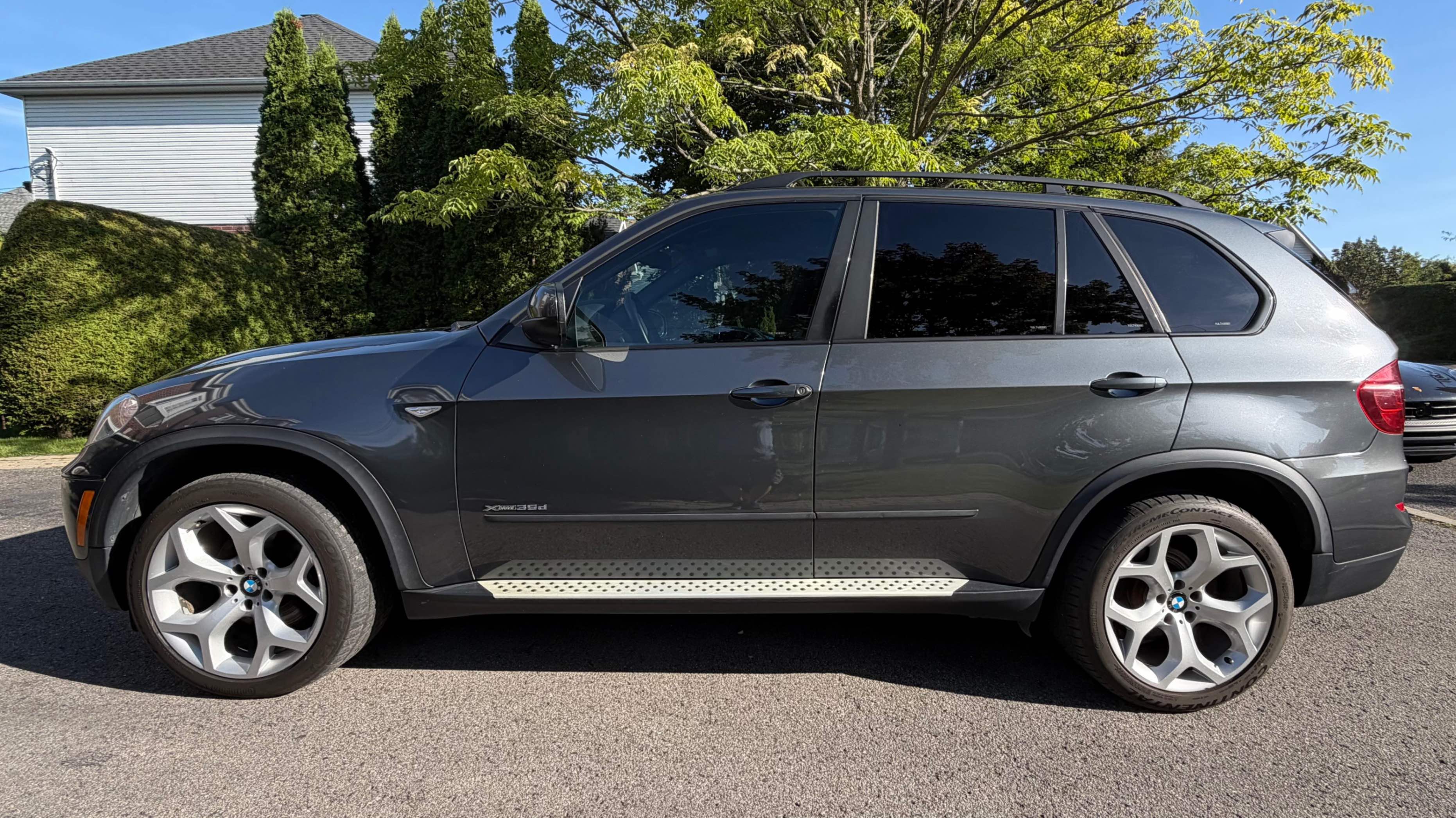 Photo 2 from auction – 2012 BMW X5 35D with VIN 5UXZW0C5XCL674638