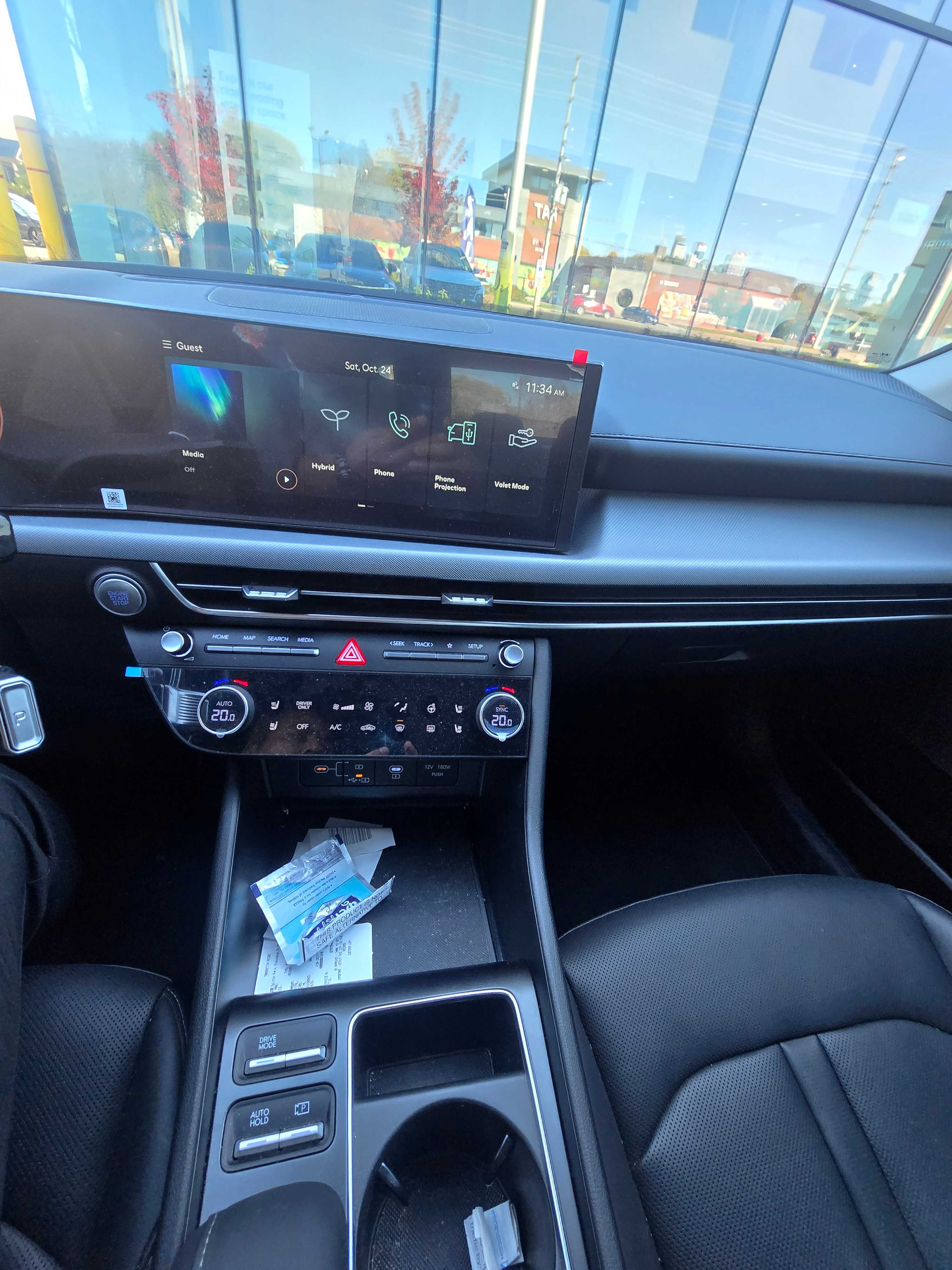 Снимка 9 от търг – 2026 HYUNDAI SONATA HYBRID PREFERRED-TREND с VIN KMHL34JJ2TA137874