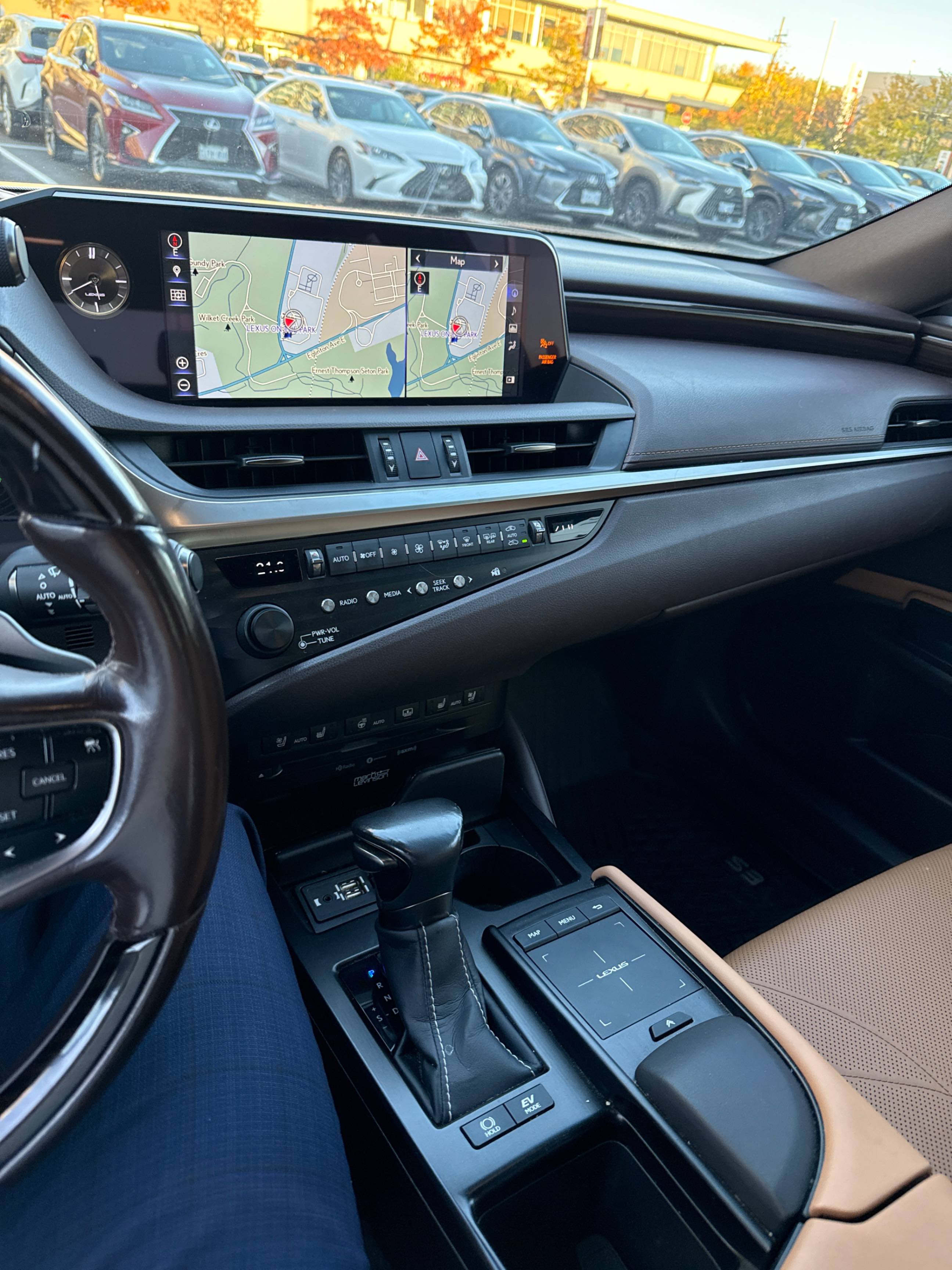 Снимка 9 от търг – 2019 LEXUS ES ES 300H с VIN JTHB21B1XK2035407