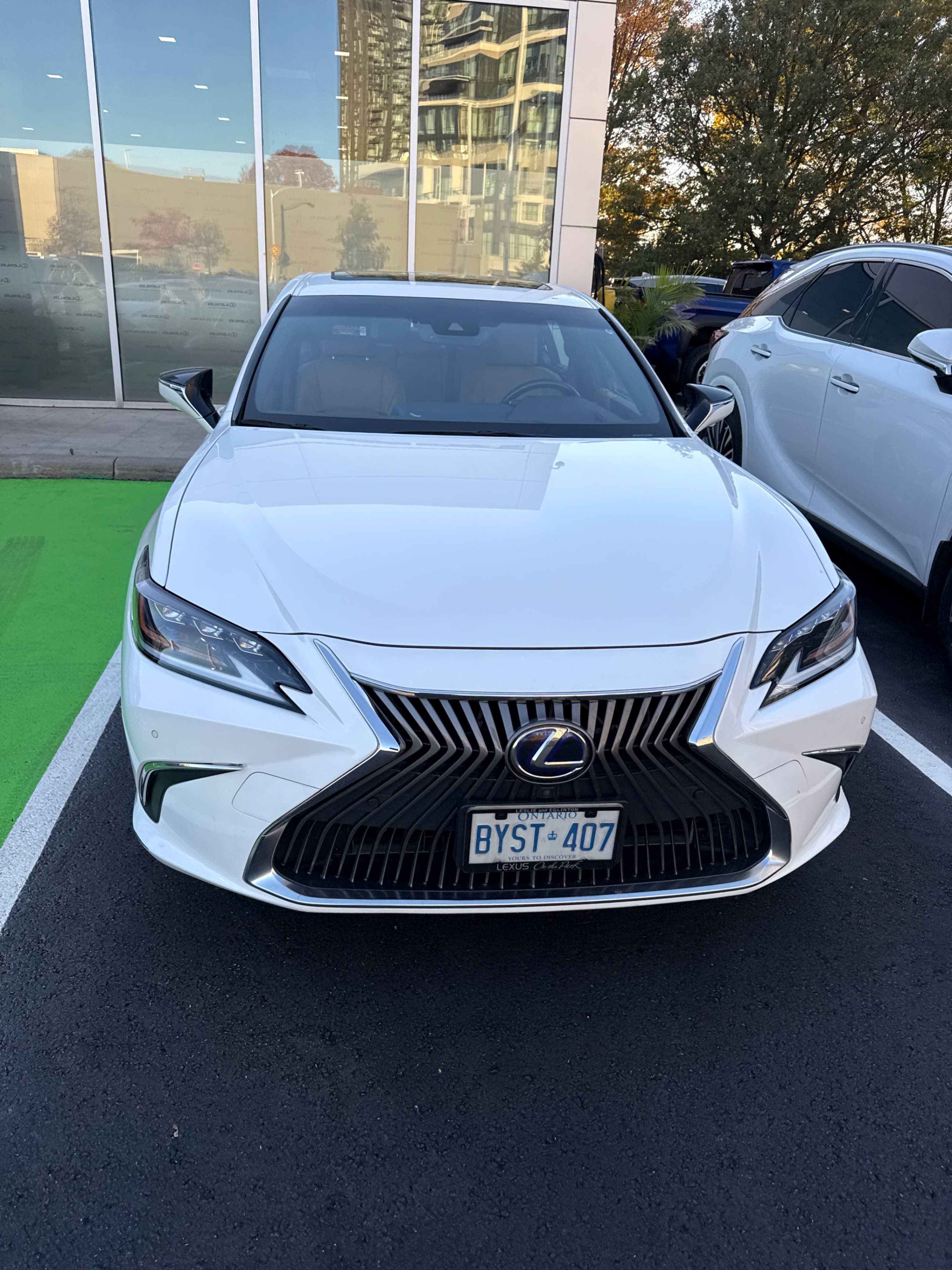Снимка 6 от търг – 2019 LEXUS ES ES 300H с VIN JTHB21B1XK2035407