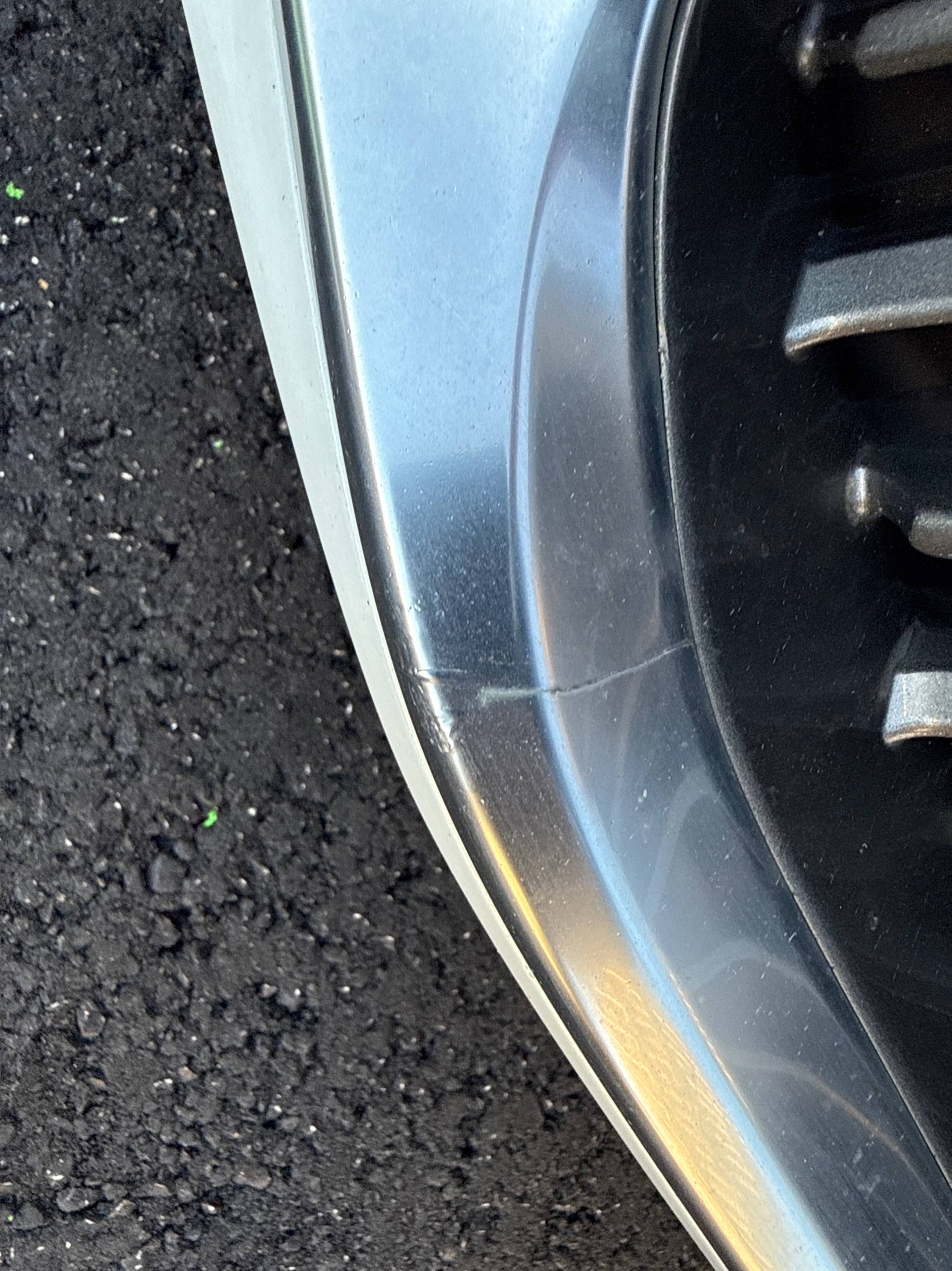 Снимка 17 от търг – 2019 LEXUS ES ES 300H с VIN JTHB21B1XK2035407
