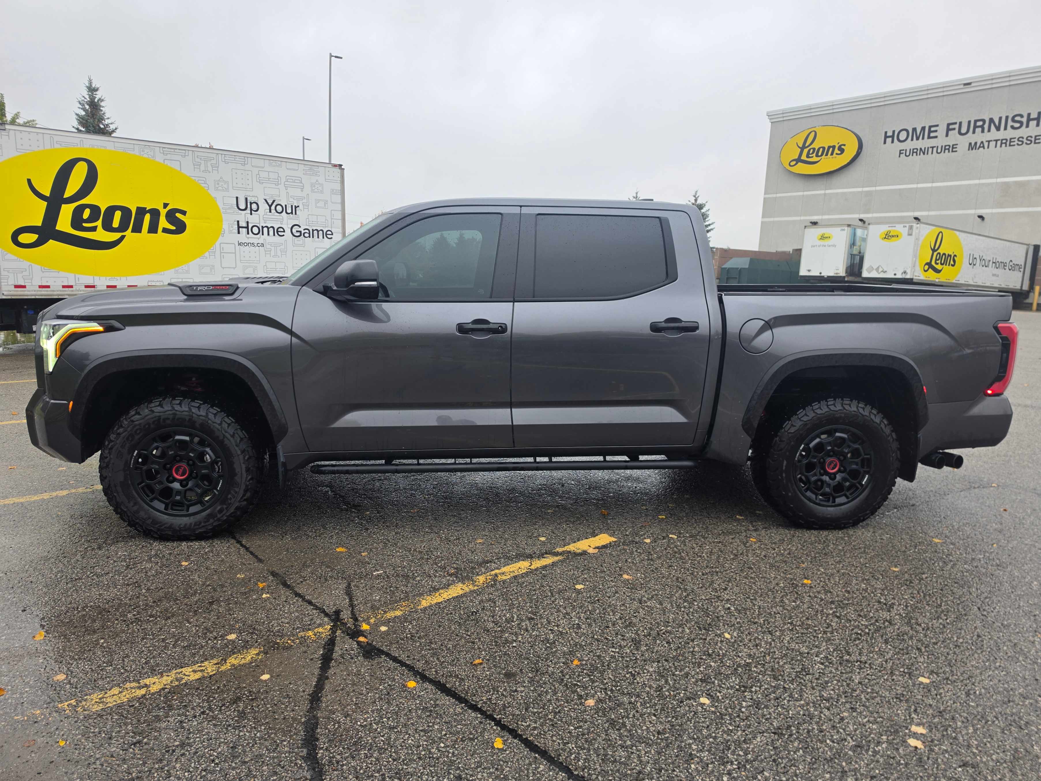 Снимка 2 от търг – 2024 TOYOTA TUNDRA LIMITED HYBRID с VIN 5TFPC5DB4RX083371