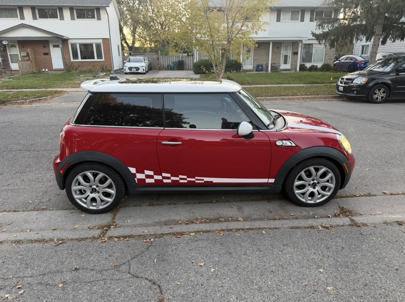 Foto 3 de la subasta – 2007 MINI COOPER S con VIN WMWMF735X7TL84052