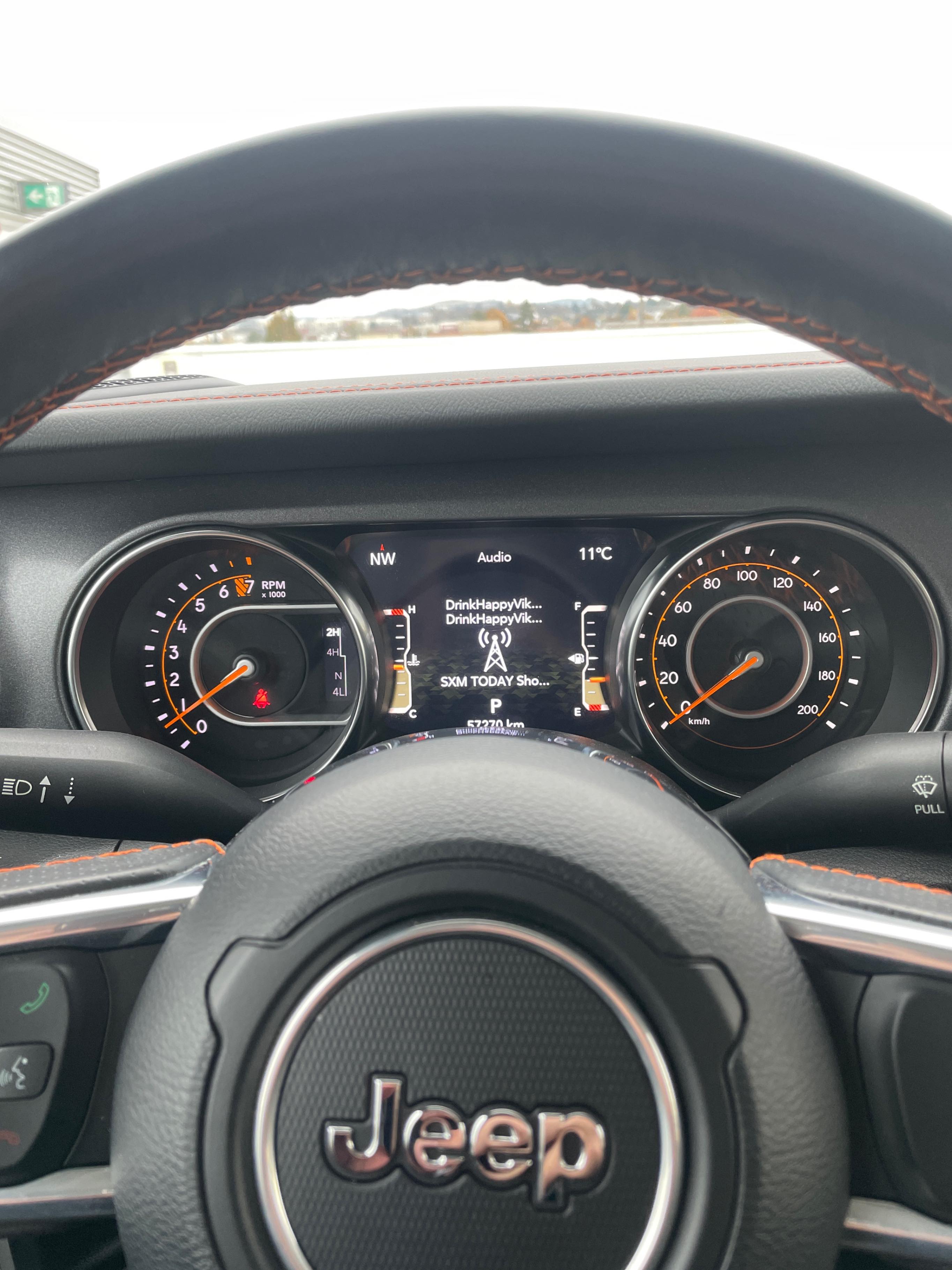 Снимка 8 от търг – 2023 JEEP GLADIATOR MOJAVE с VIN 1C6JJTEG1PL543270