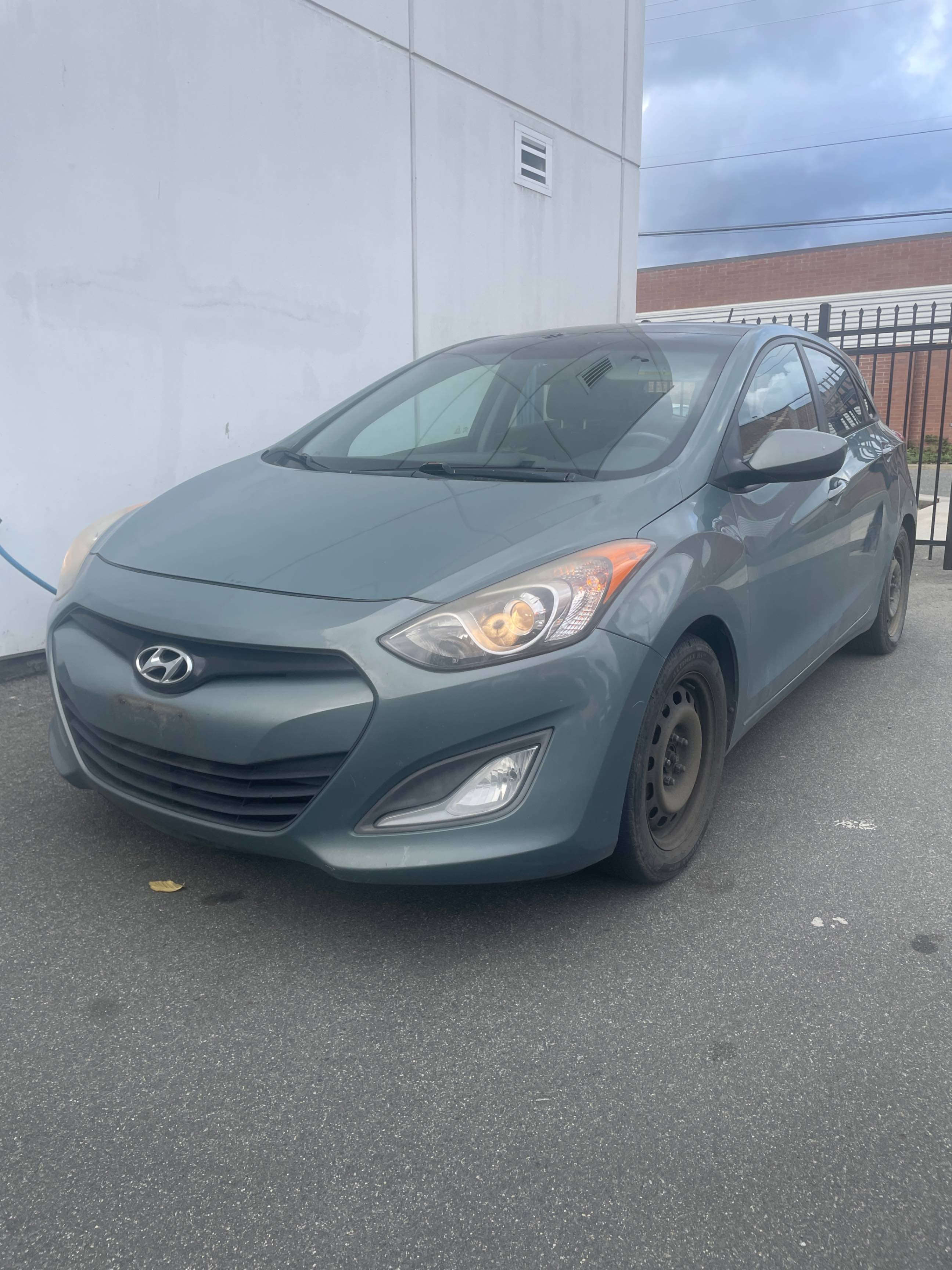 HYUNDAI ELANTRA GT GLS 2013 с VIN KMHD35LE2DU144625 - Снимка от търг