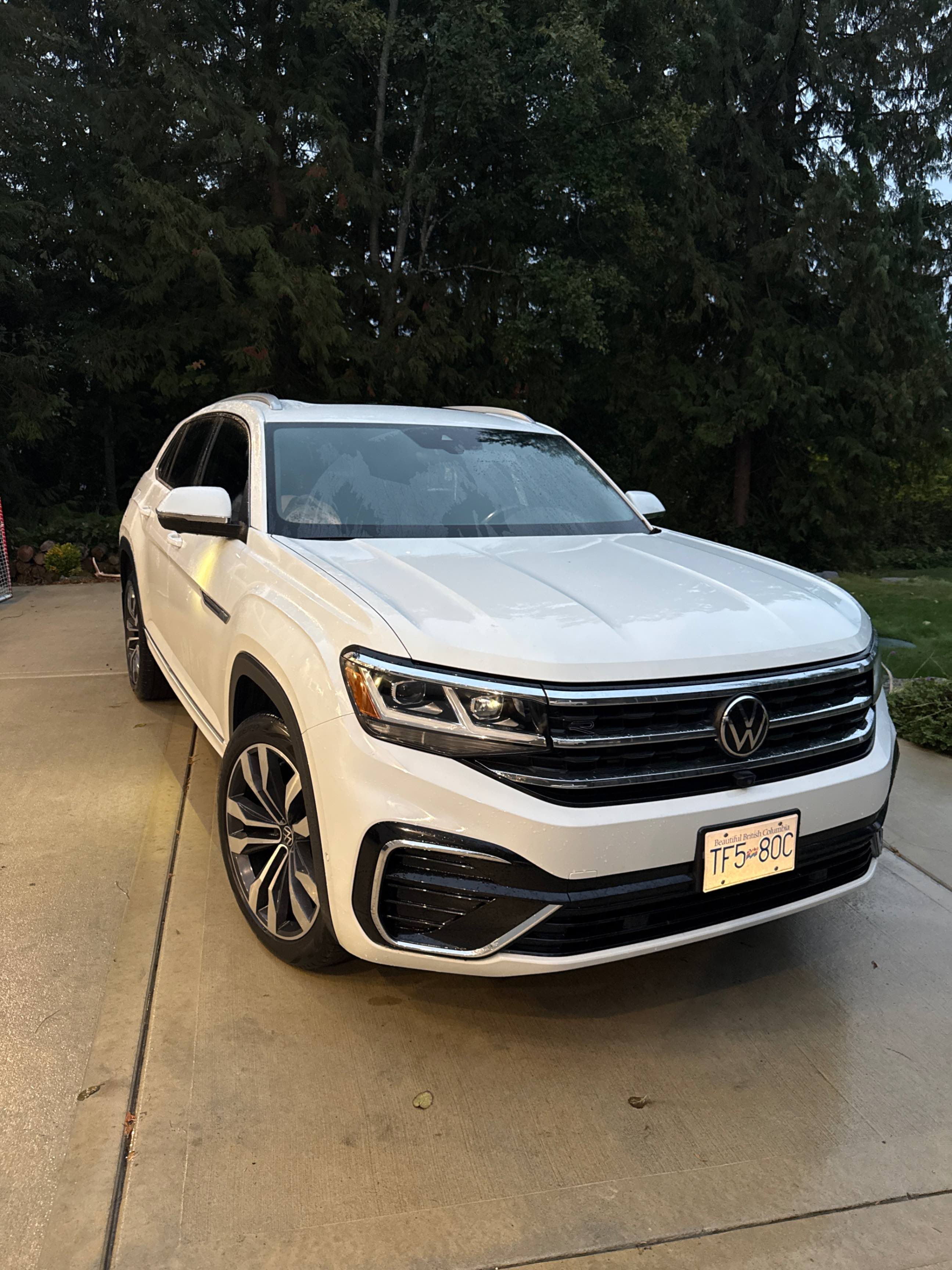 VOLKSWAGEN ATLAS CROSS SPORT EXECLINE 2022 с VIN 1V2FE2CA4NC217390 - Снимка от търг