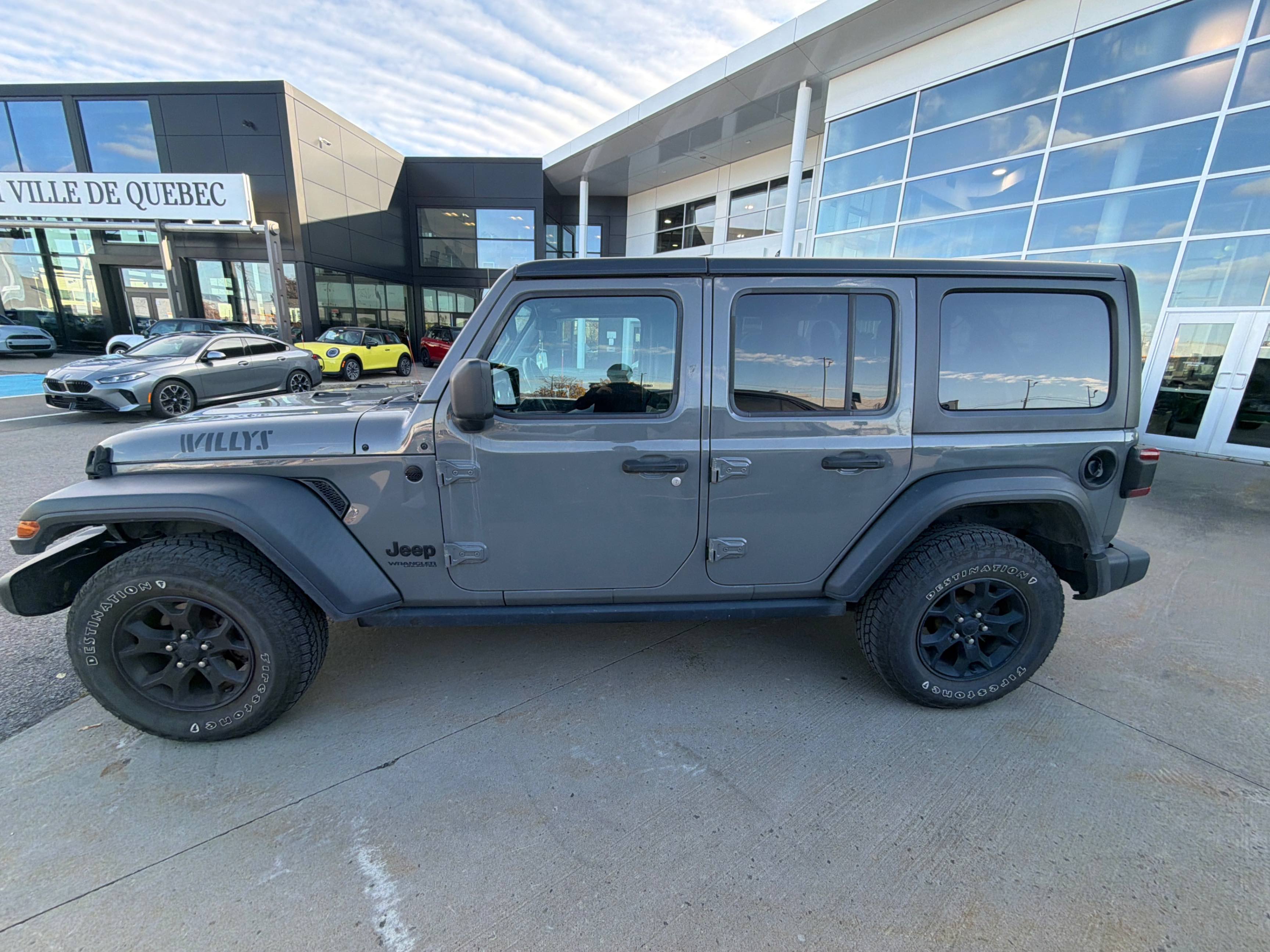 Снимка 2 от търг – 2021 JEEP WRANGLER UNLIMITED WILLYS с VIN 1C4HJXDGXMW517440