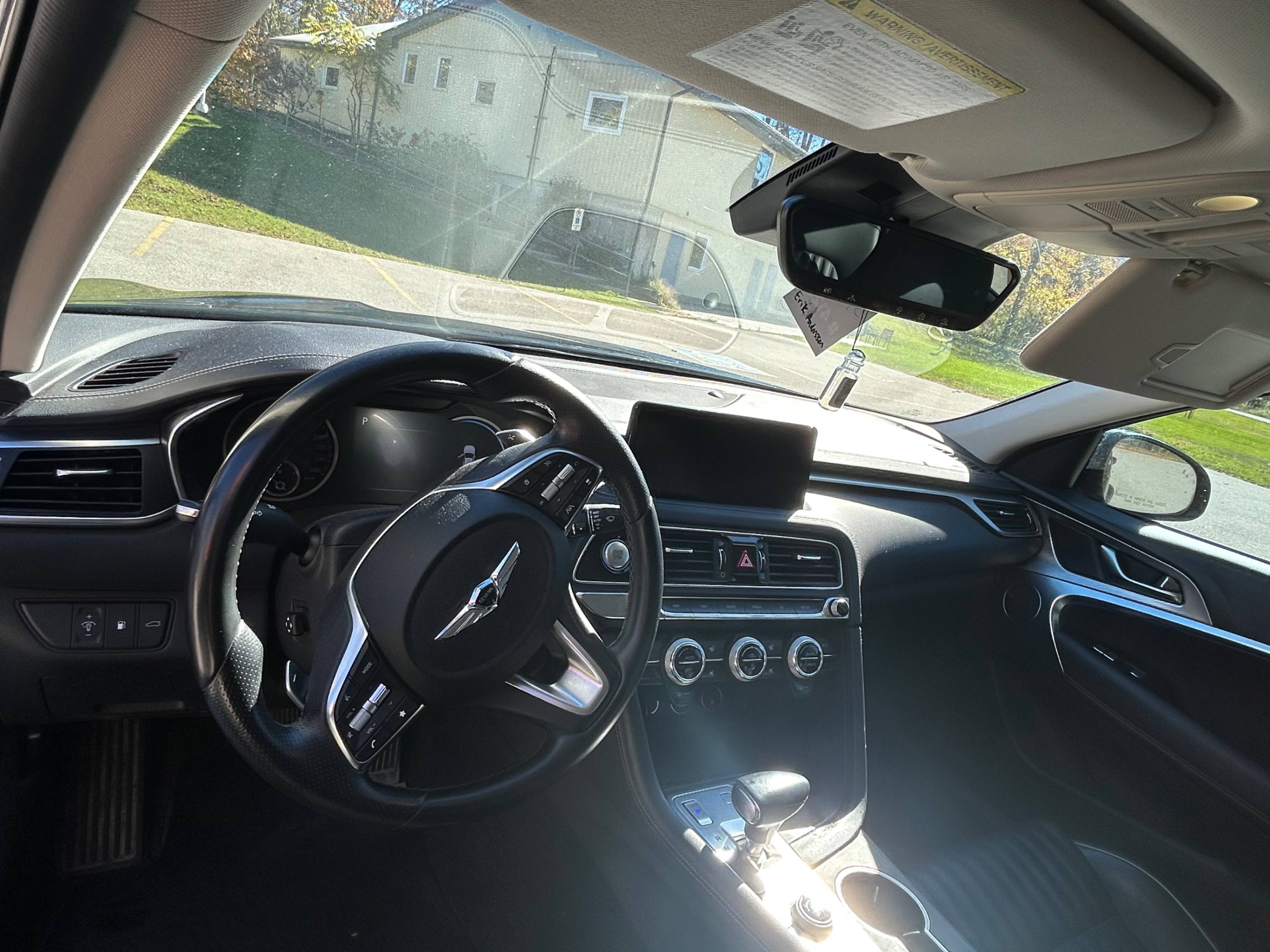 Photo 9 from auction – 2022 GENESIS G70 2.0T ADVANCED with VIN KMTG34TA5NU086389