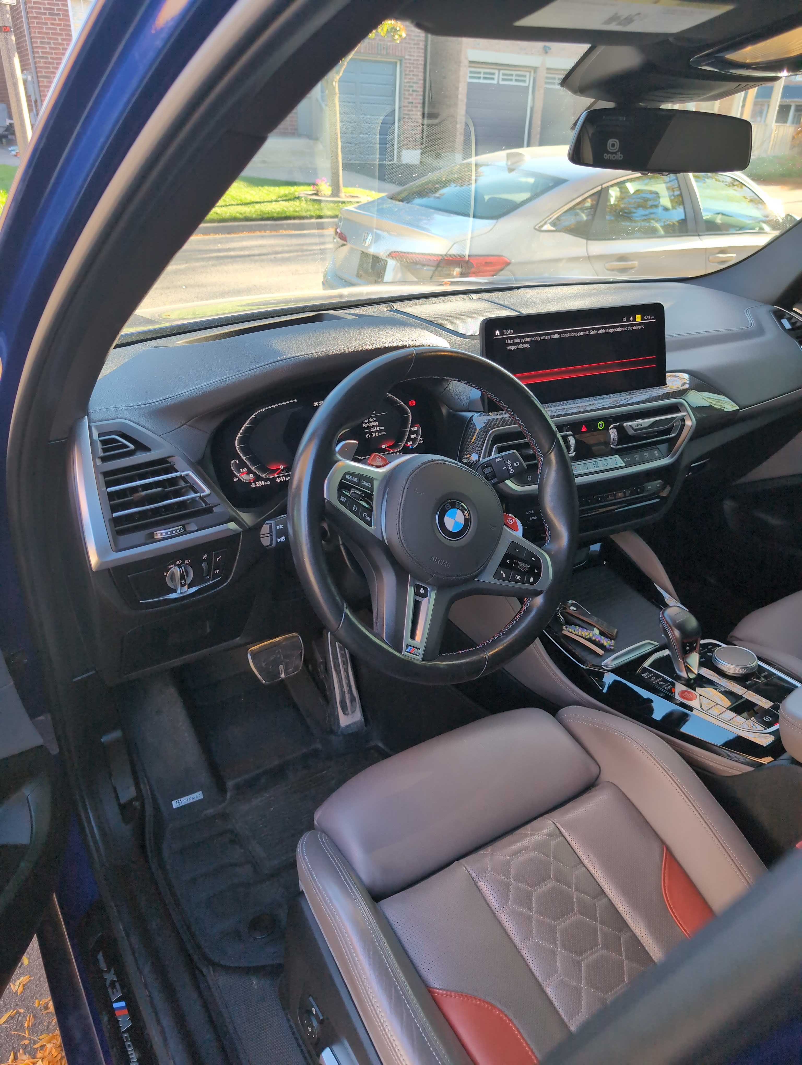Снимка 5 от търг – 2023 BMW X3 M COMPETITION с VIN 5YM13EC00P9P47356