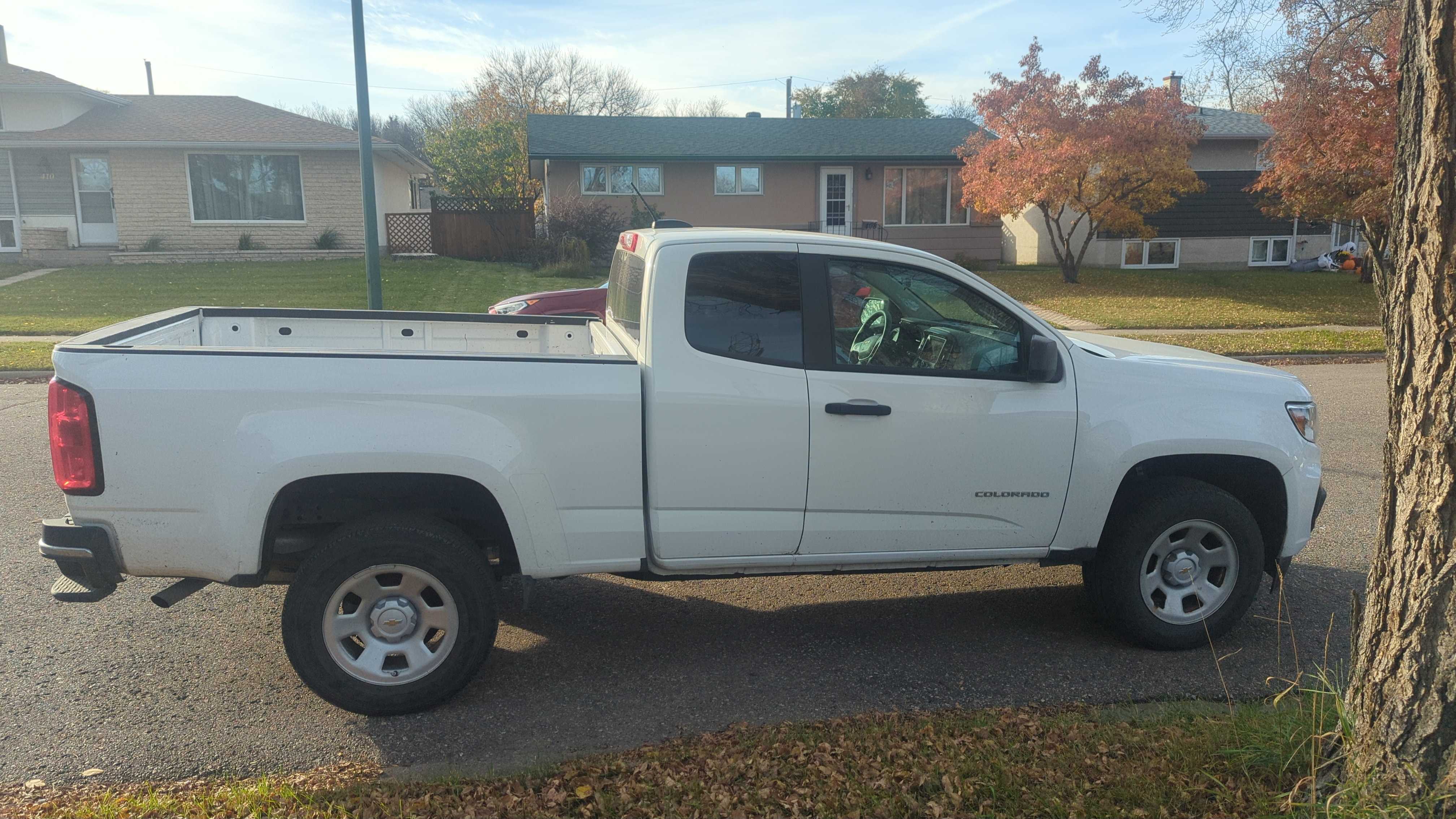 Снимка 3 от търг – 2022 CHEVROLET COLORADO 2WD WORK TRUCK с VIN 1GCHSBEA7N1260827