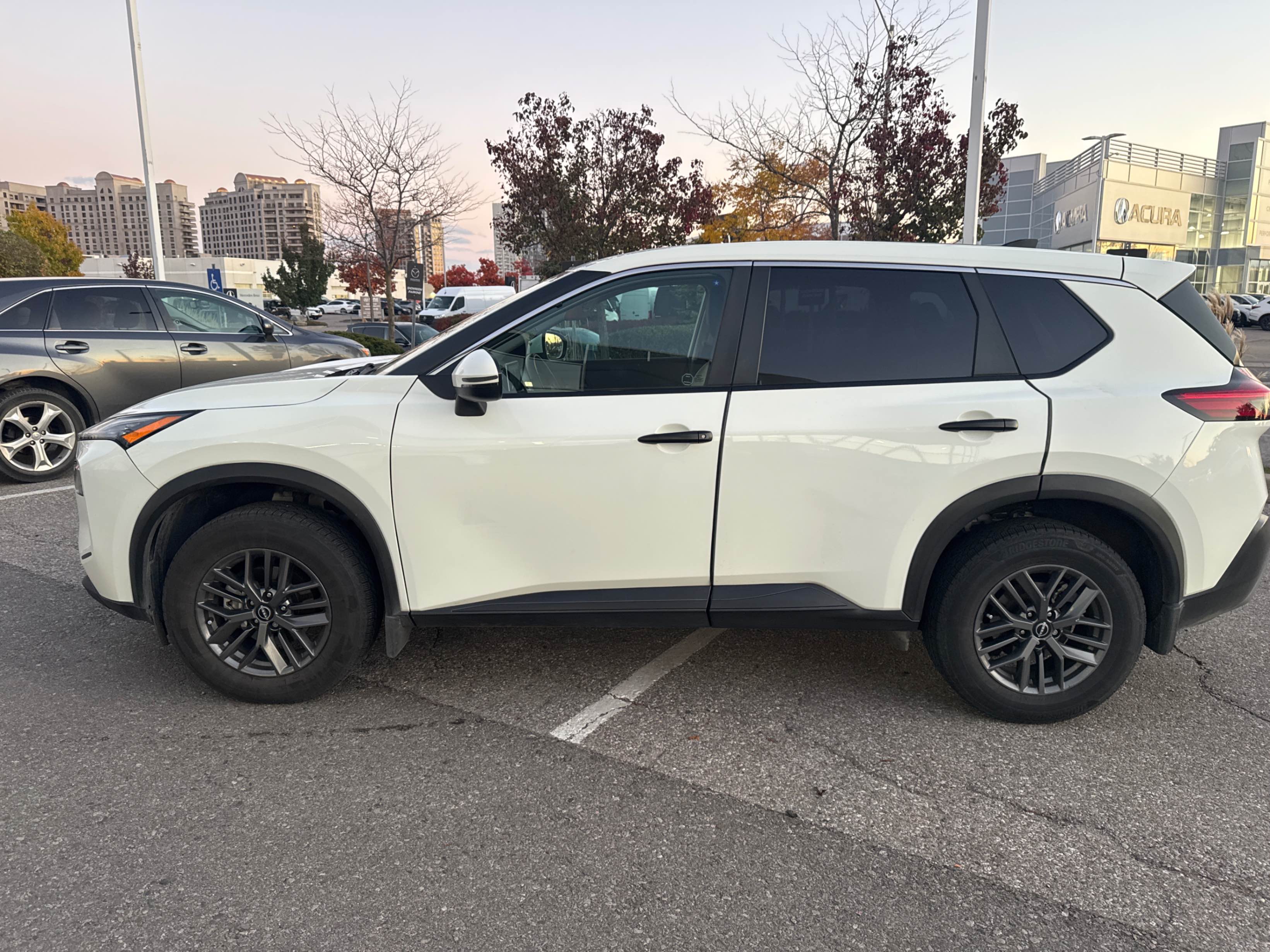 Снимка 2 от търг – 2023 NISSAN ROGUE S с VIN 5N1AT3AB2PC750310
