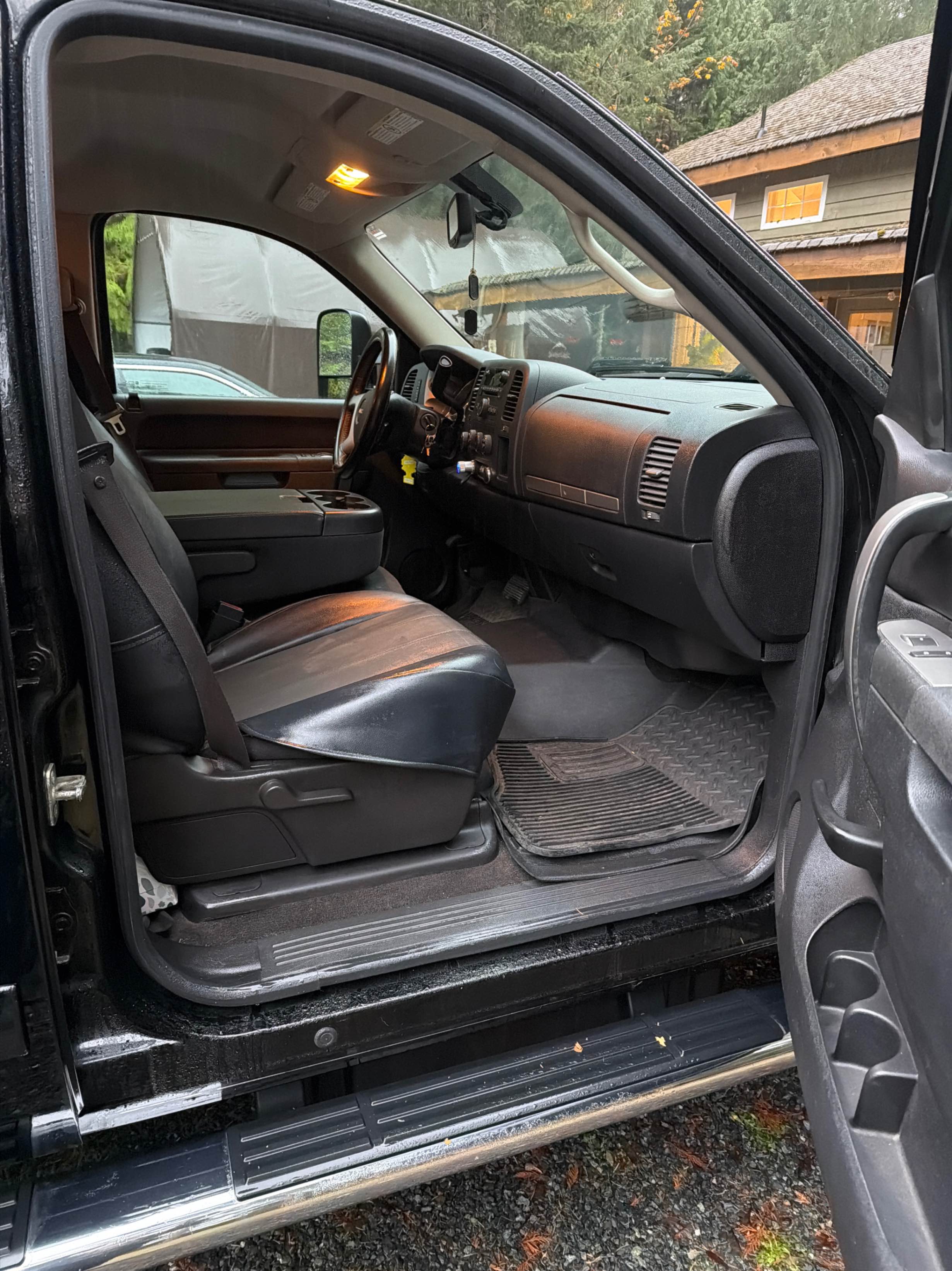 Снимка 13 от търг – 2012 GMC SIERRA 2500HD SLE с VIN 1GT120E81CF131890