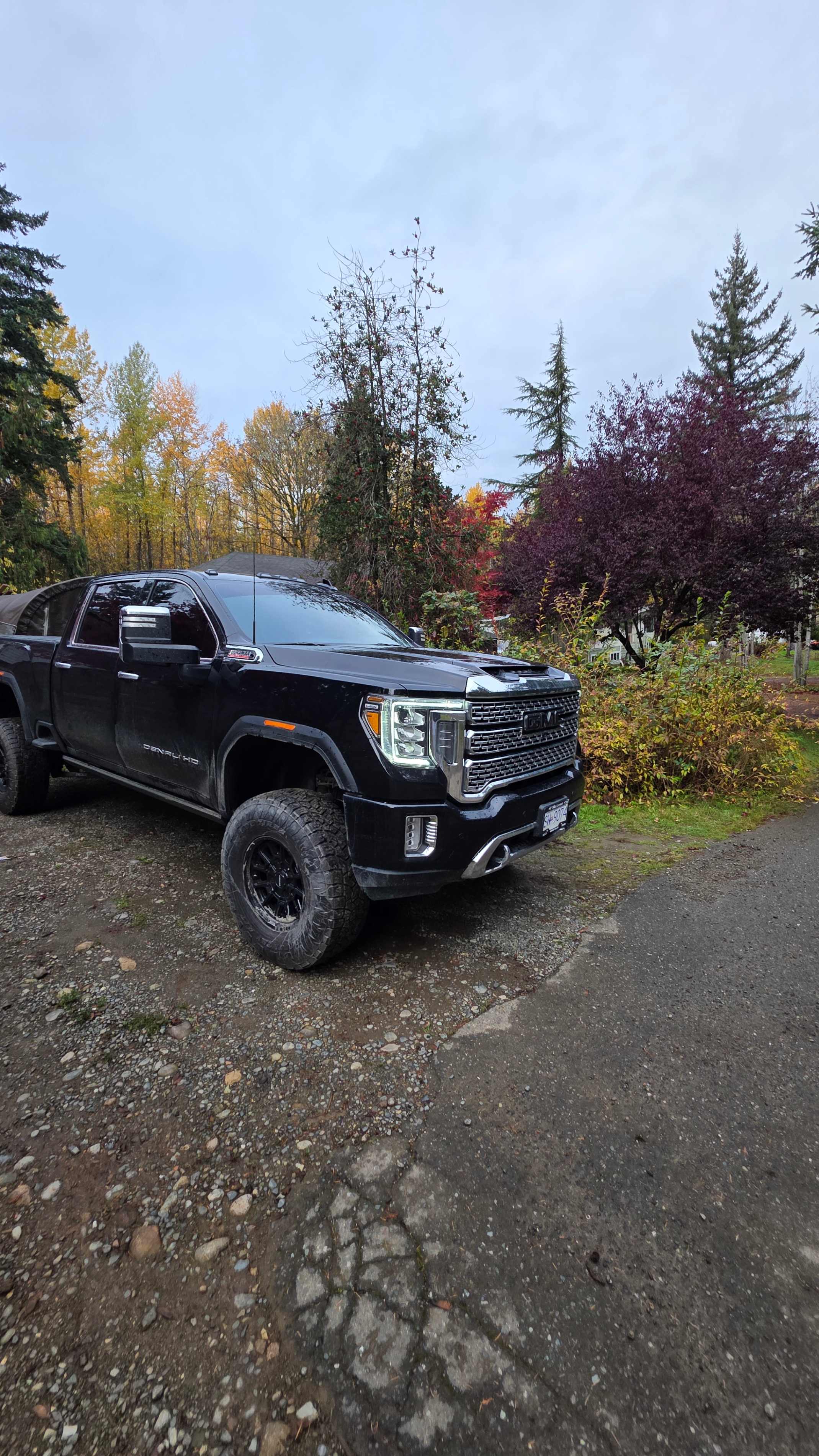 Снимка 24 от търг – 2023 GMC SIERRA 3500HD DENALI с VIN 1GT49WEY8PF168386