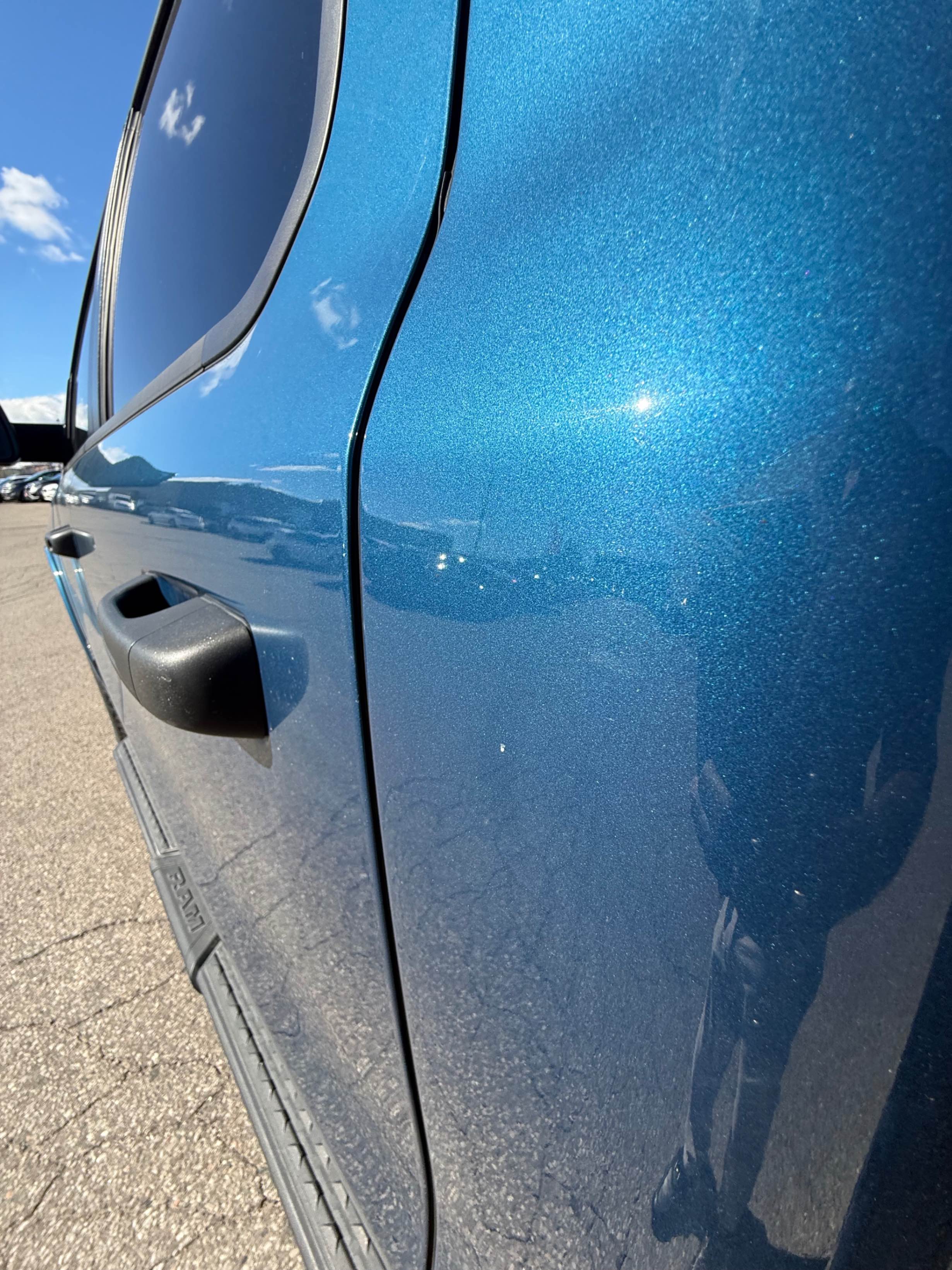 Photo 11 from auction – 2024 RAM 1500 BIG HORN with VIN 1C6SRFFT6RN210211