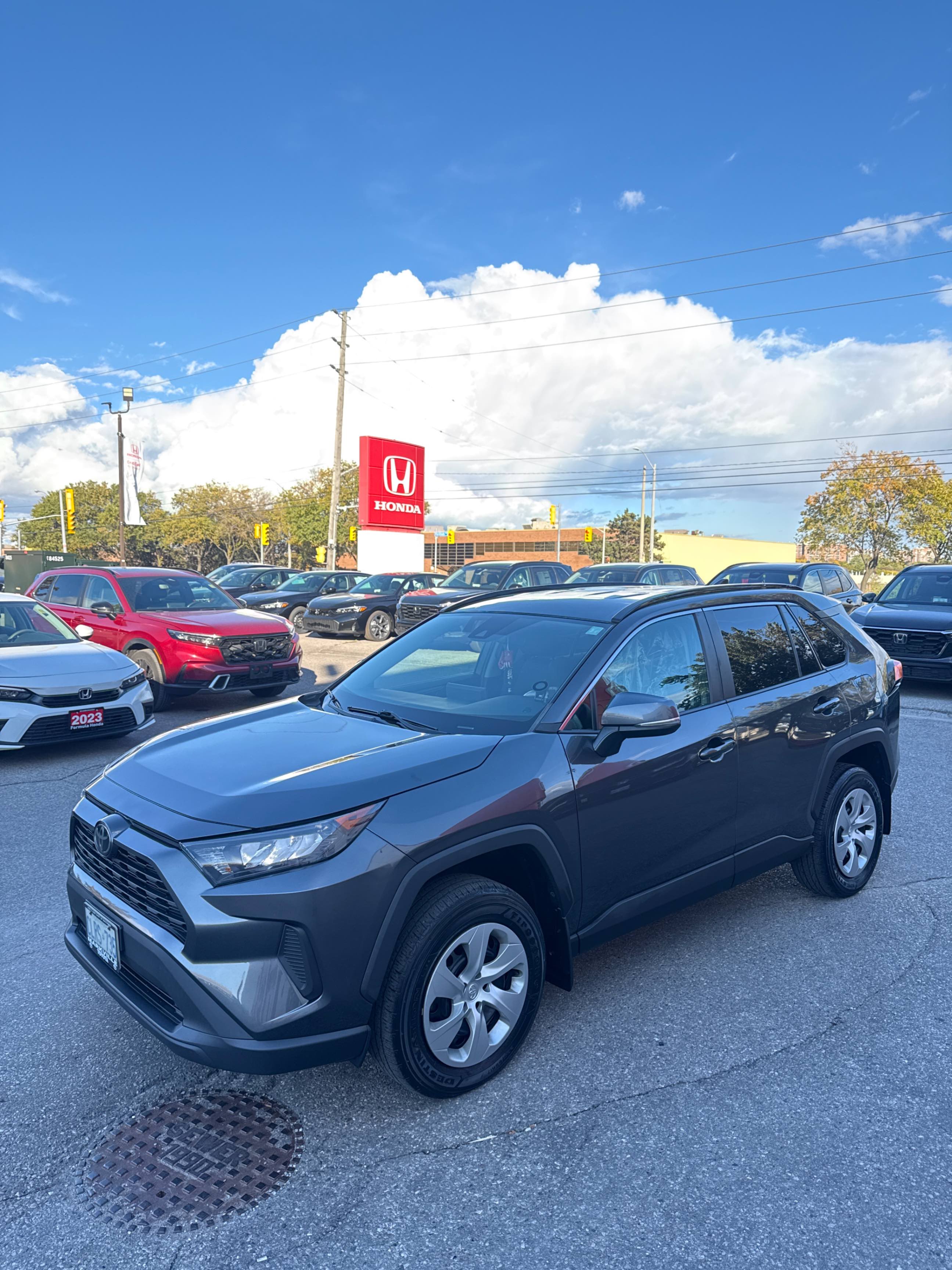 TOYOTA RAV4 LE 2020 with VIN 2T3B1RFV3LC086466 - Photo from auction
