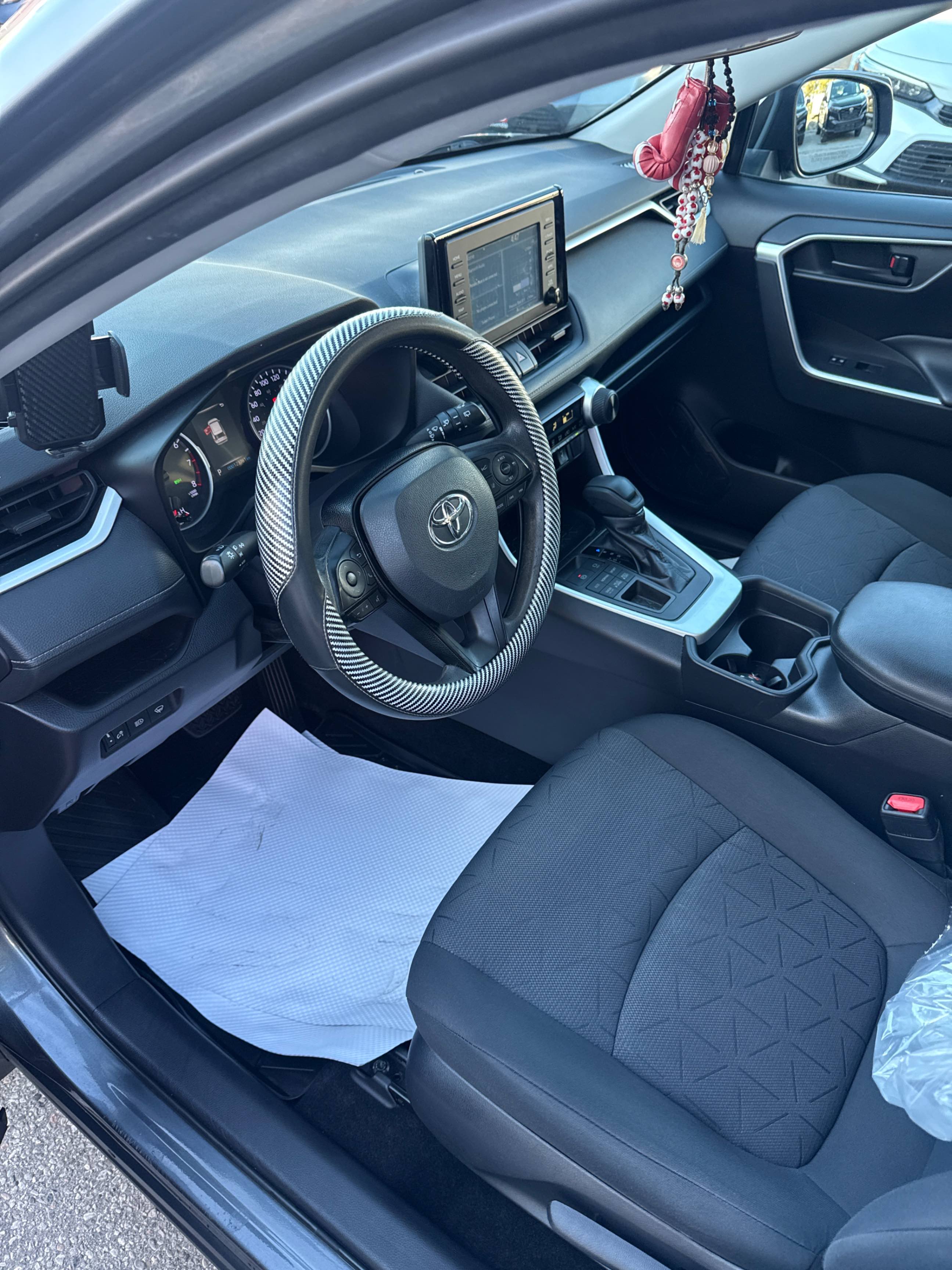 Photo 5 from auction – 2020 TOYOTA RAV4 LE with VIN 2T3B1RFV3LC086466