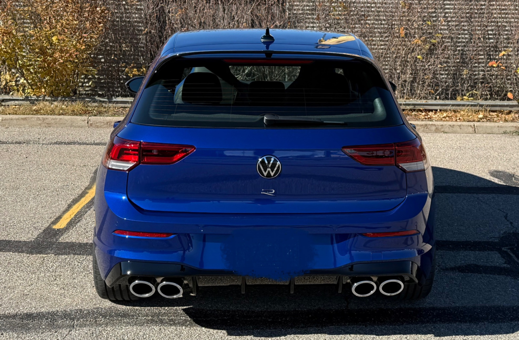 Снимка 4 от търг – 2024 VOLKSWAGEN GOLF R MANUAL с VIN WVWDB7CD7RW135554