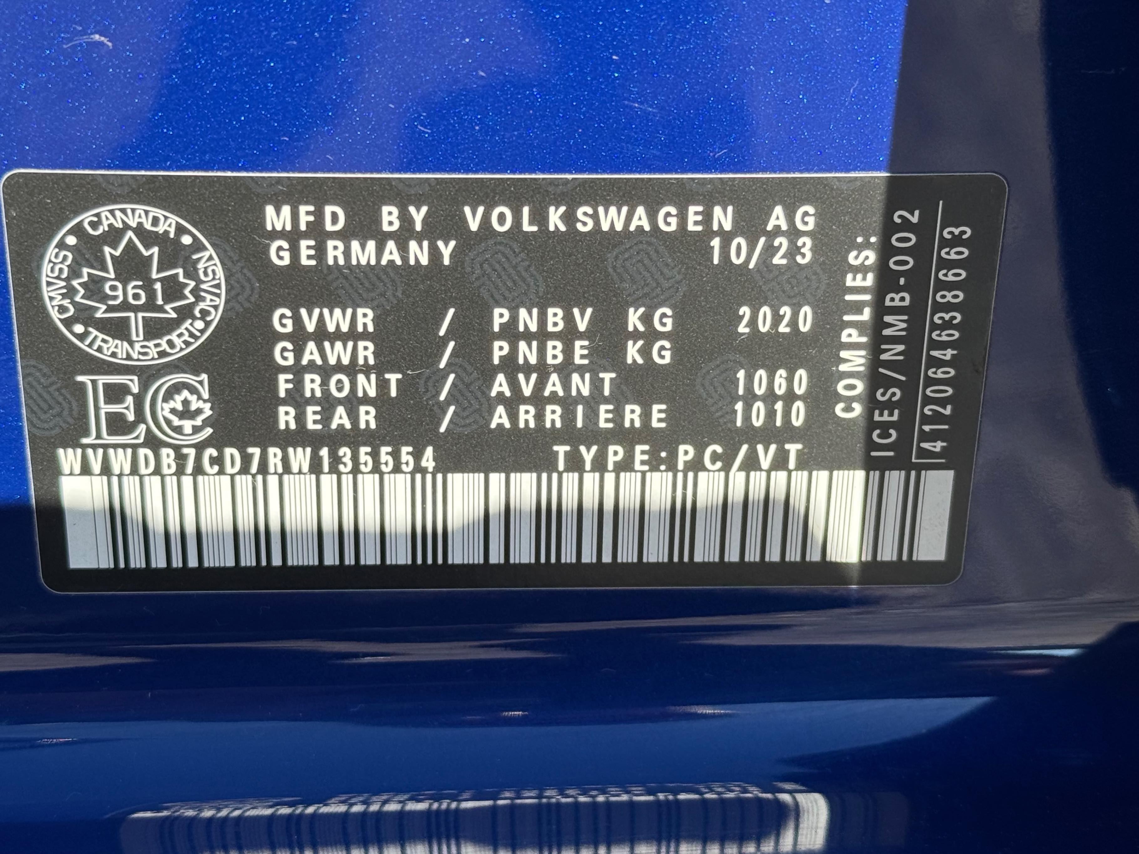 Снимка 8 от търг – 2024 VOLKSWAGEN GOLF R MANUAL с VIN WVWDB7CD7RW135554
