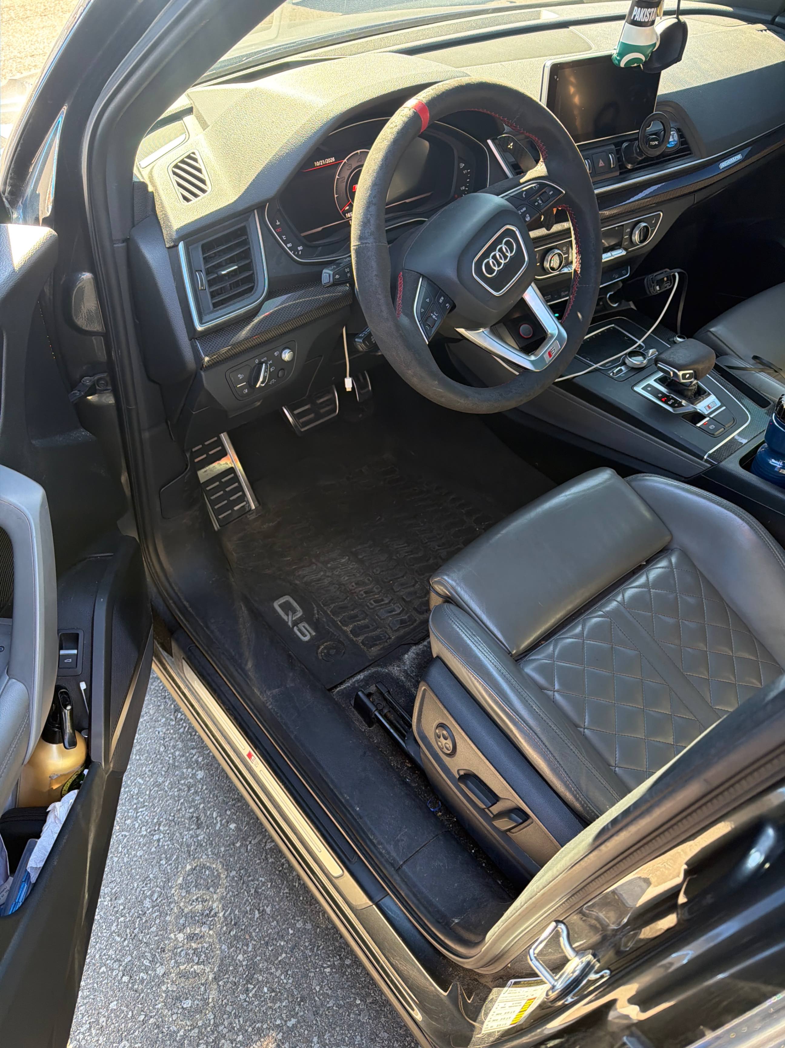 Photo 5 from auction – 2018 AUDI SQ5 TECHNIK with VIN WA1C4AFY6J2153745
