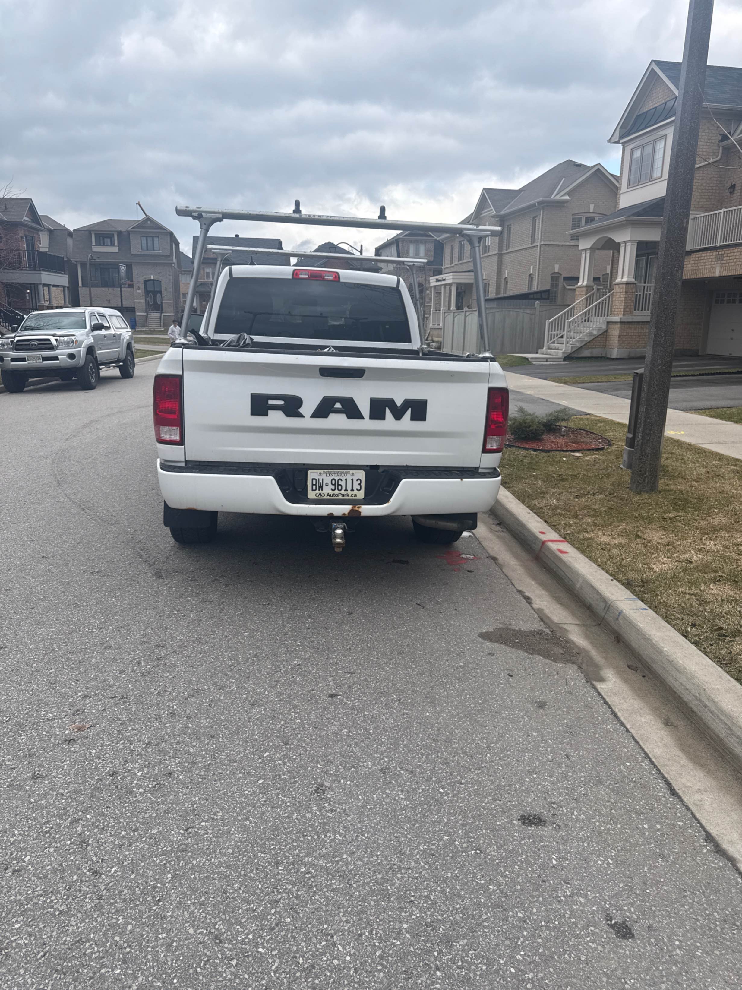 Photo 4 from auction – 2019 RAM 1500 CLASSIC EXPRESS with VIN 1C6RR7FG3KS656623