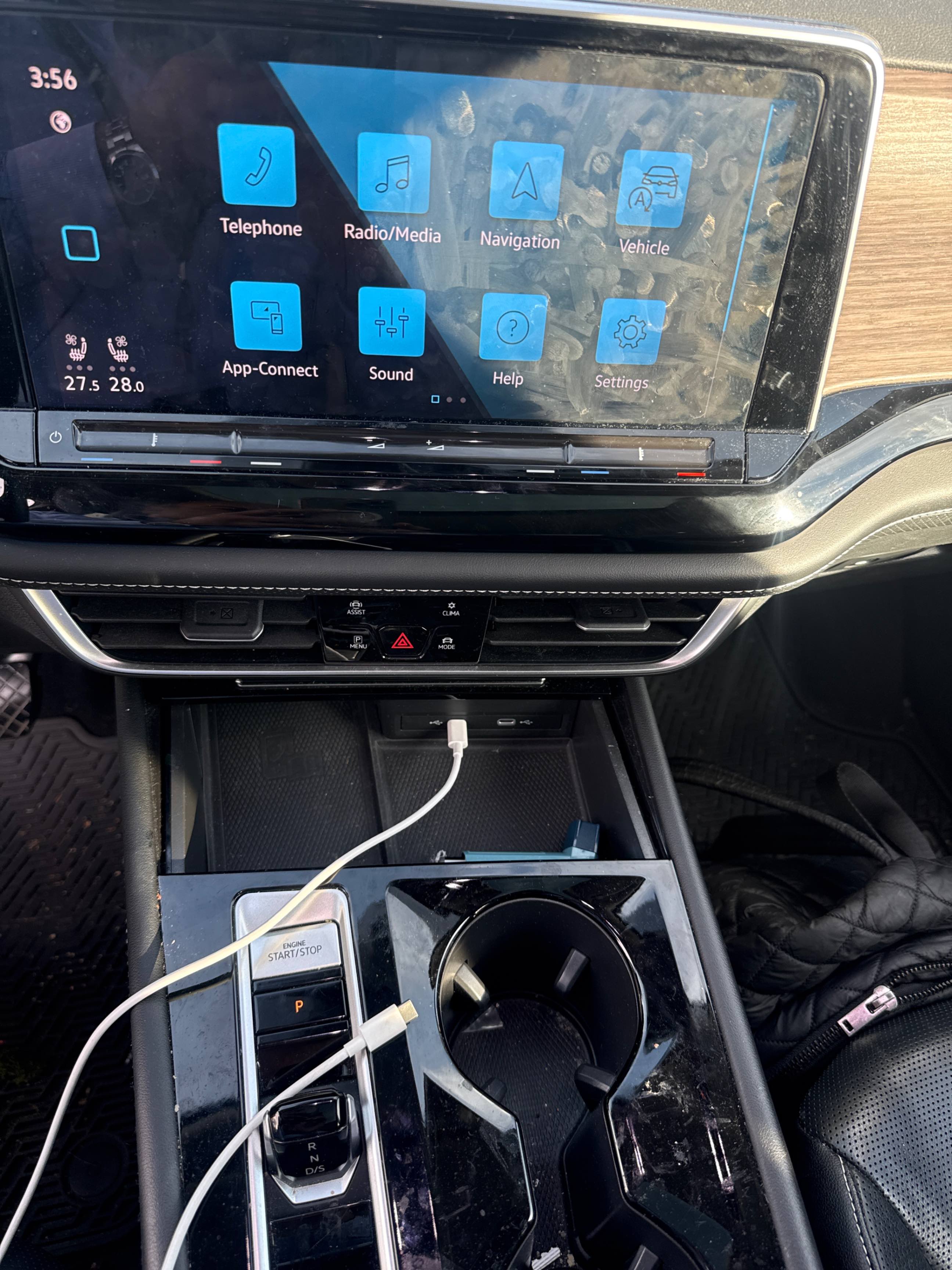 Photo 9 from auction – 2024 VOLKSWAGEN ATLAS HIGHLINE with VIN 1V2BR2CA2RC554696
