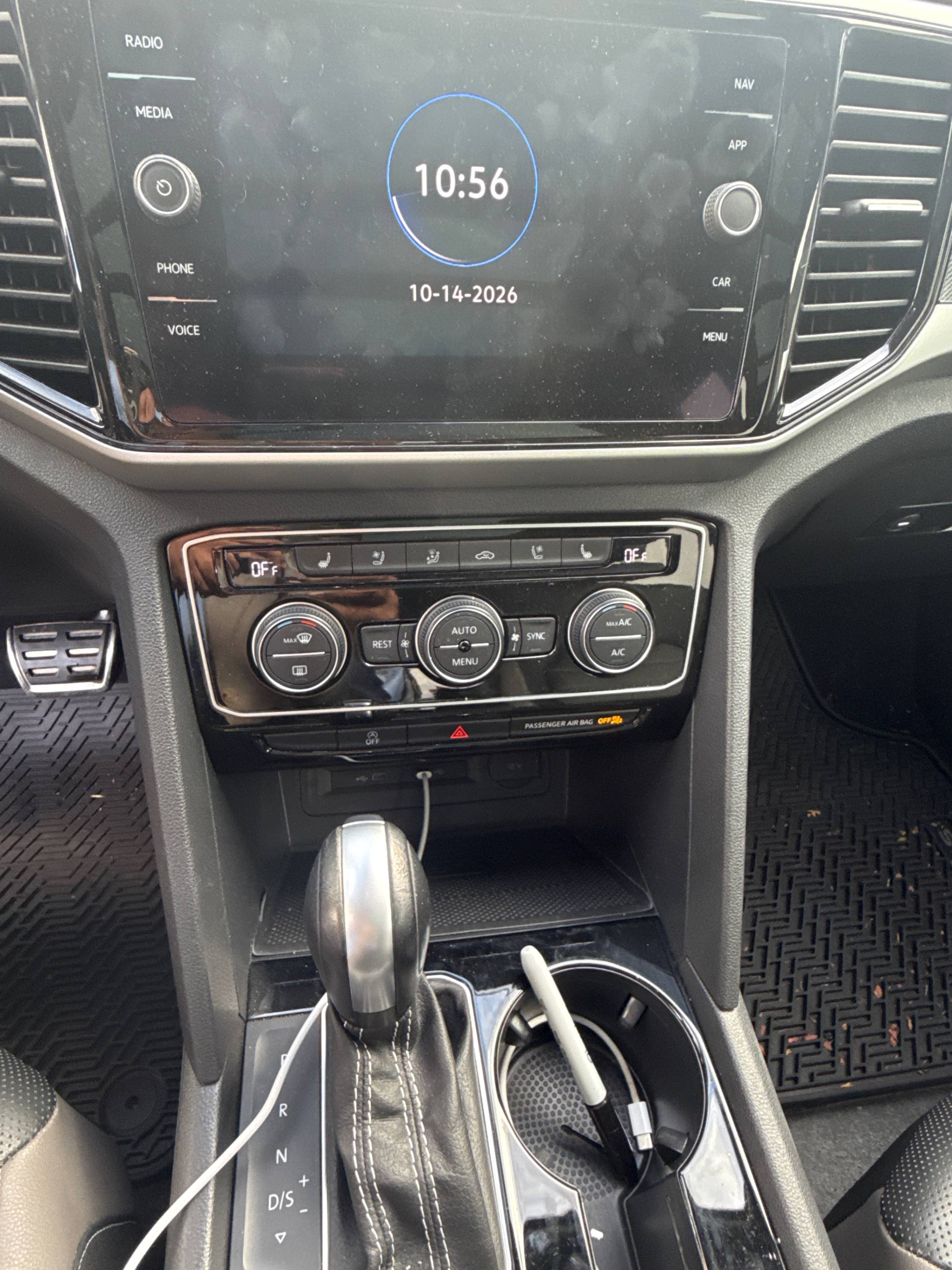 Снимка 9 от търг – 2021 VOLKSWAGEN ATLAS EXECLINE с VIN 1V2FR2CA1MC579289
