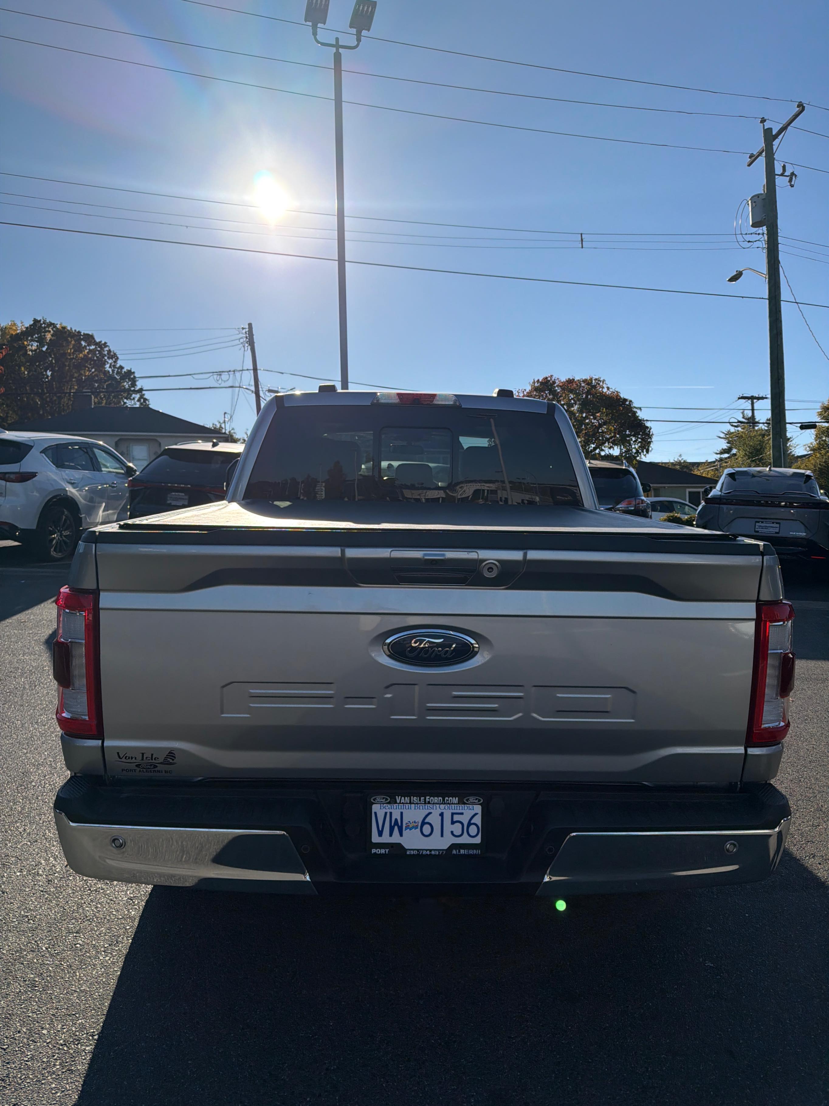 Снимка 4 от търг – 2022 FORD F-150 4WD SUPERCREW BOX с VIN 1FTFW1ED8NFA37179